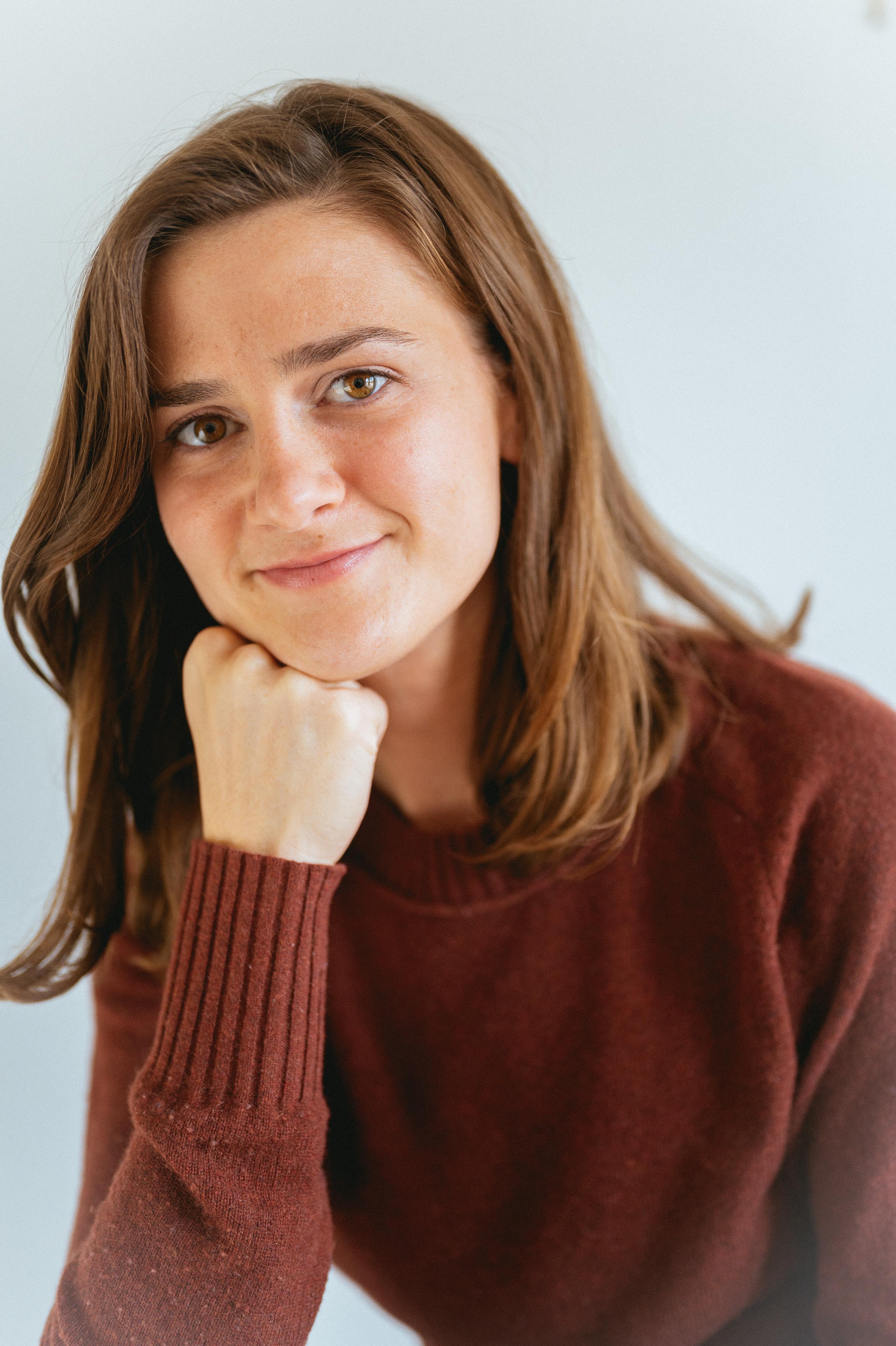 actor Liz Demmon large photo