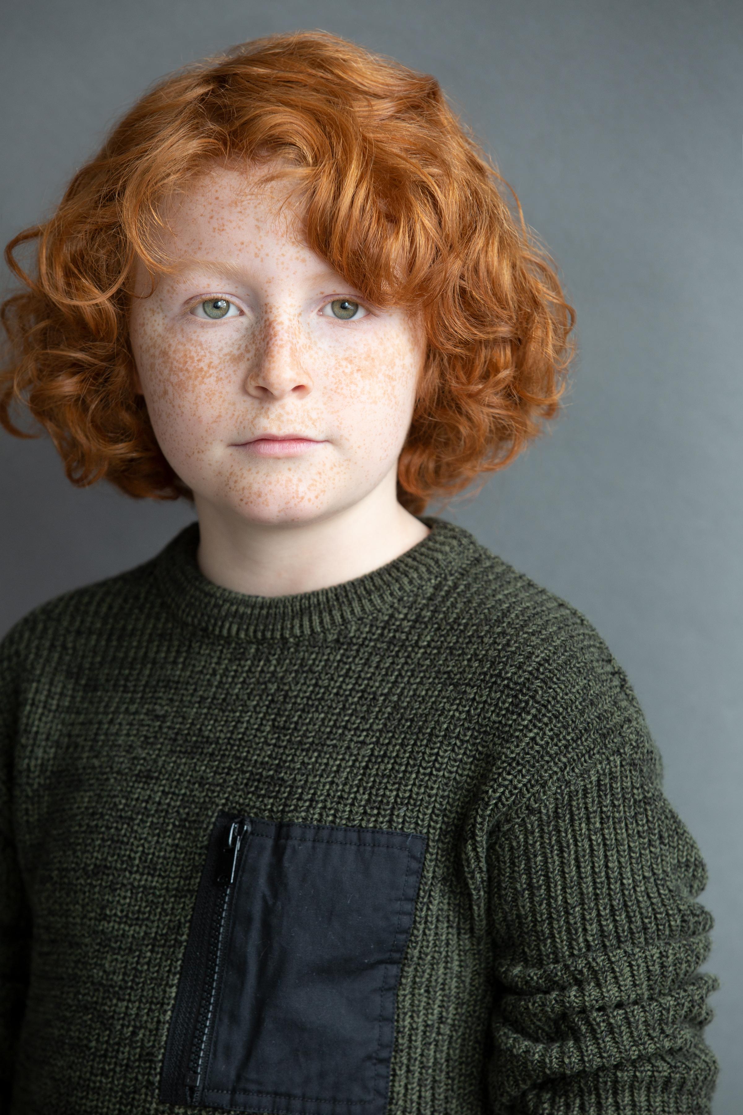 actor Gavin MacIver-Wright large photo