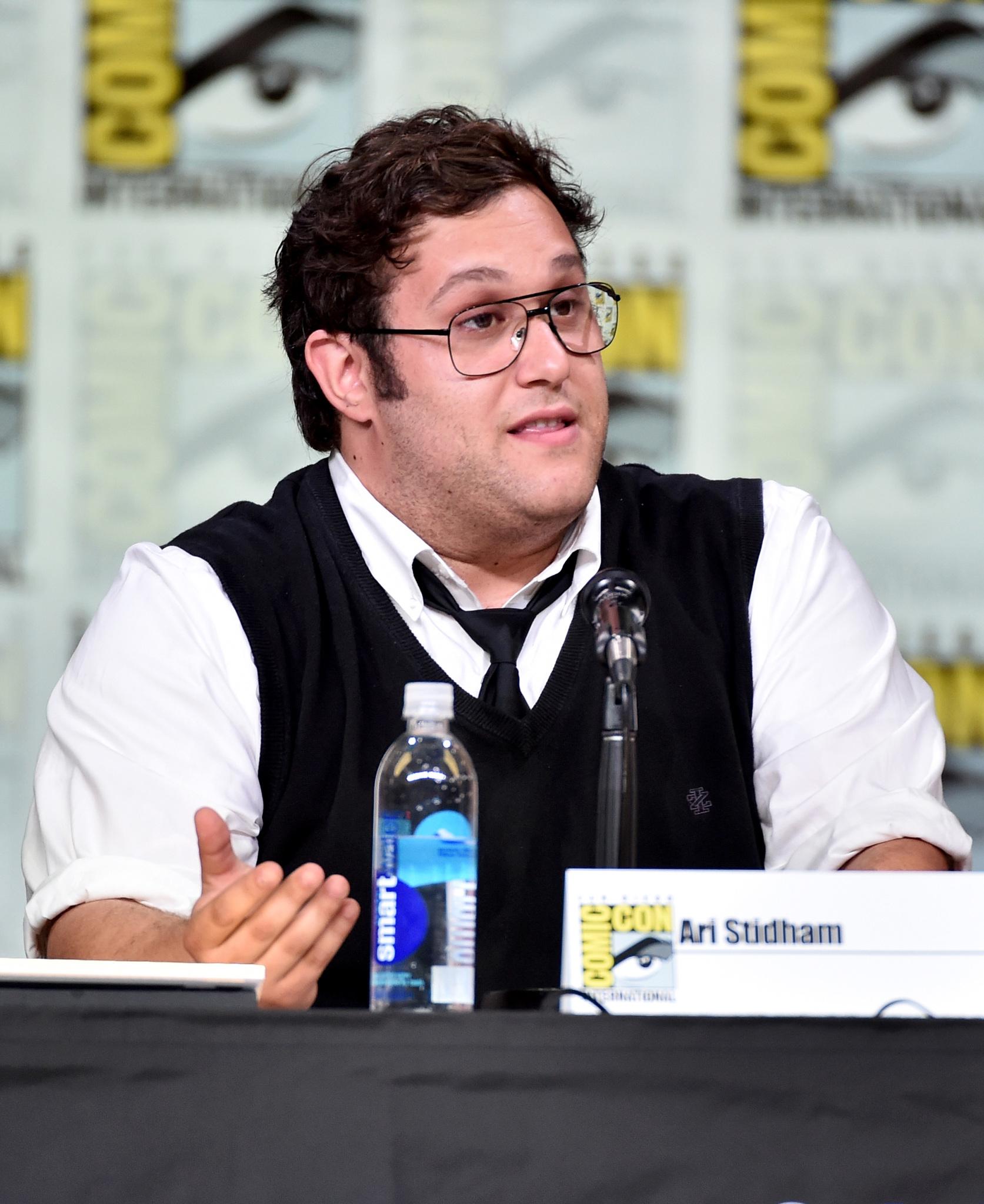 actor Ari Stidham large photo