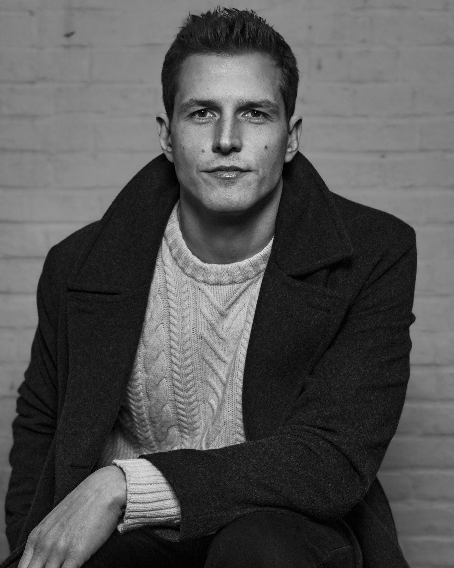 actor Adam Shippey large photo