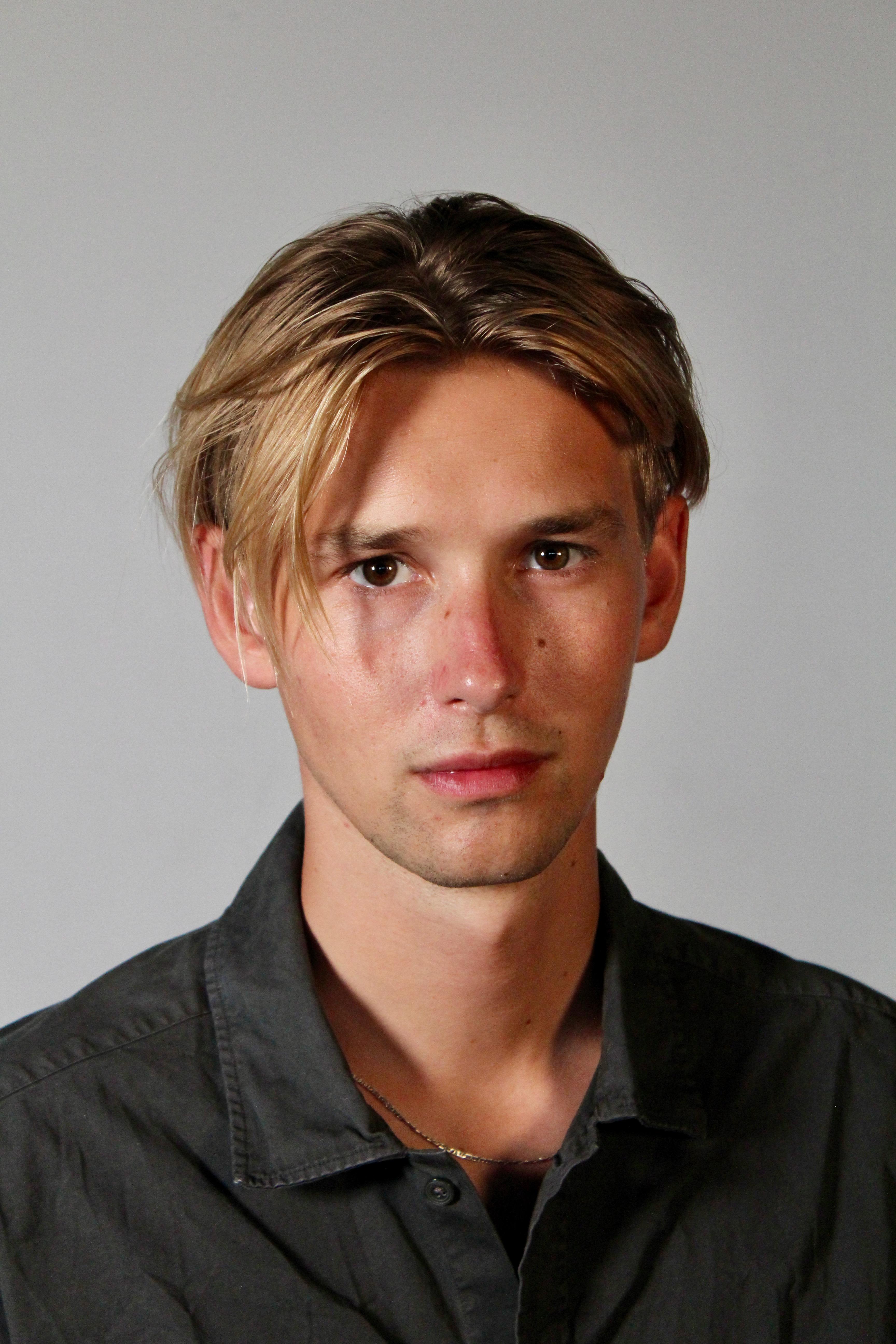 actor Emil Aron Dorph large photo