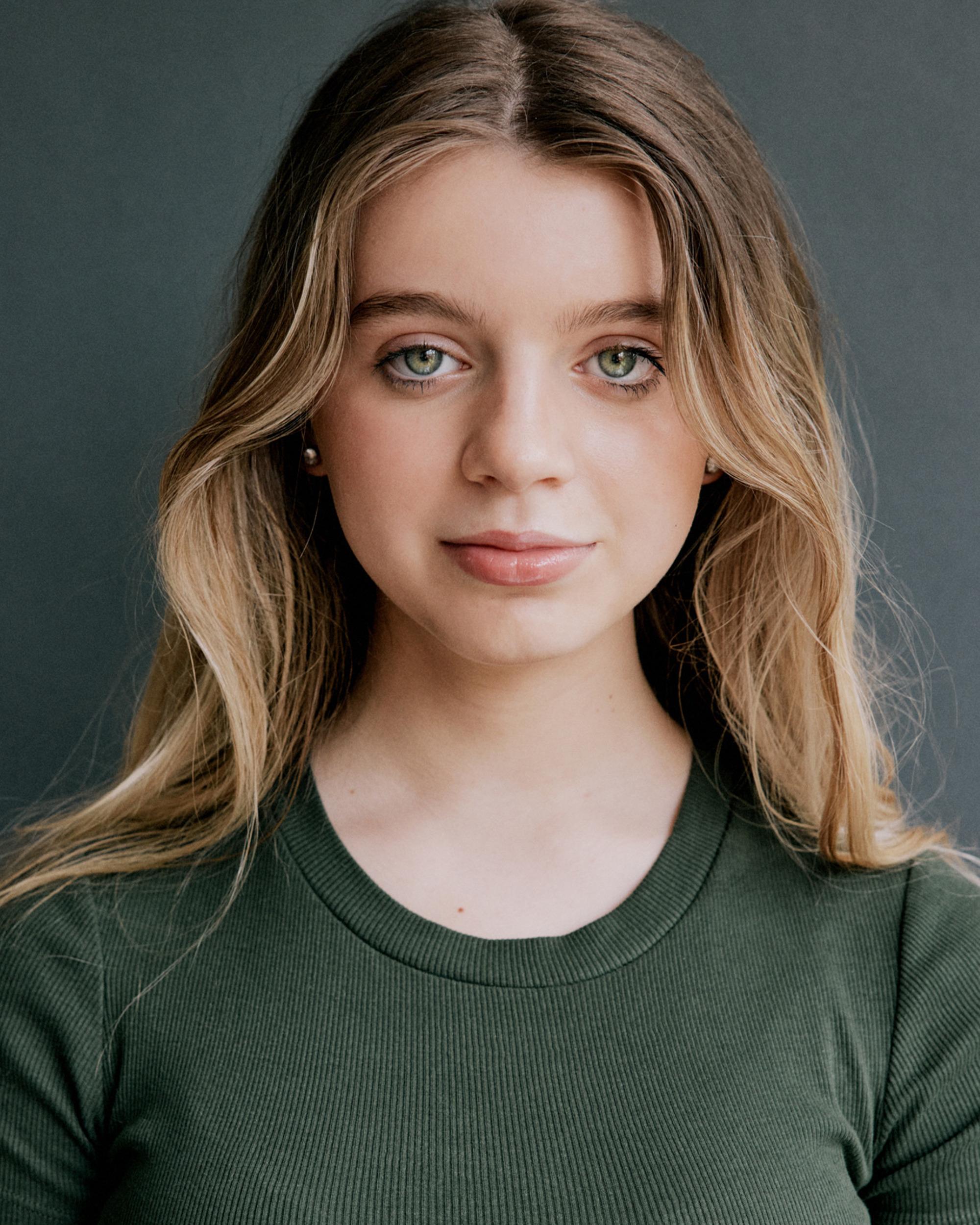 actor Ingrid Torelli large photo