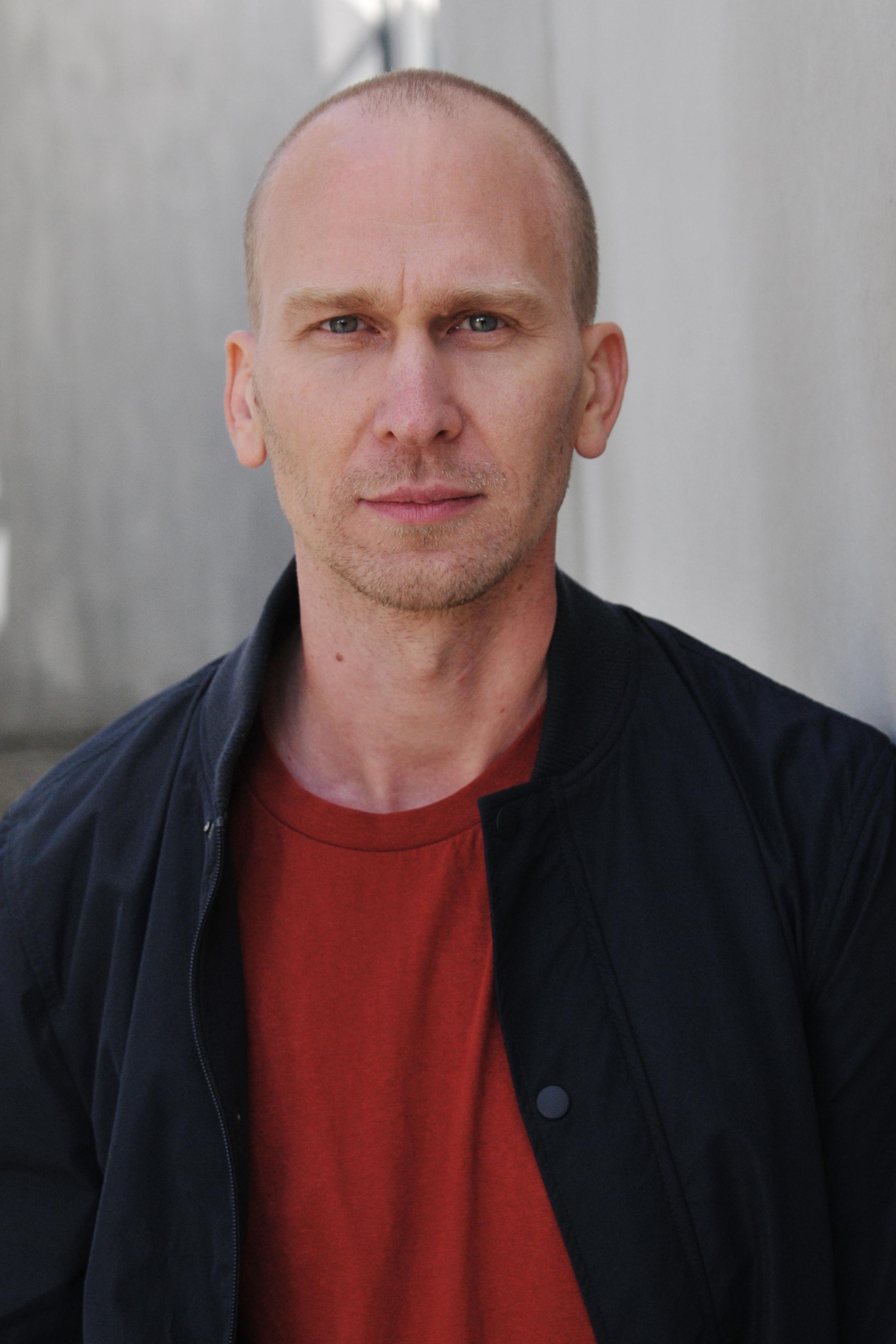 actor Lukas Olszewski large photo