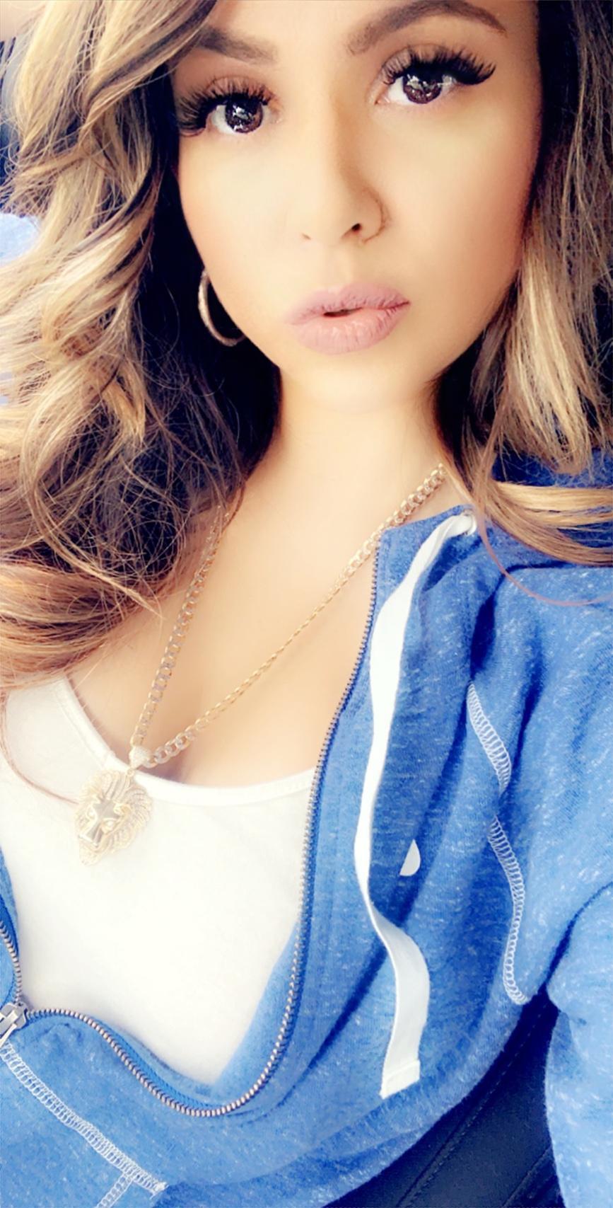 actor Christina de Leon large photo