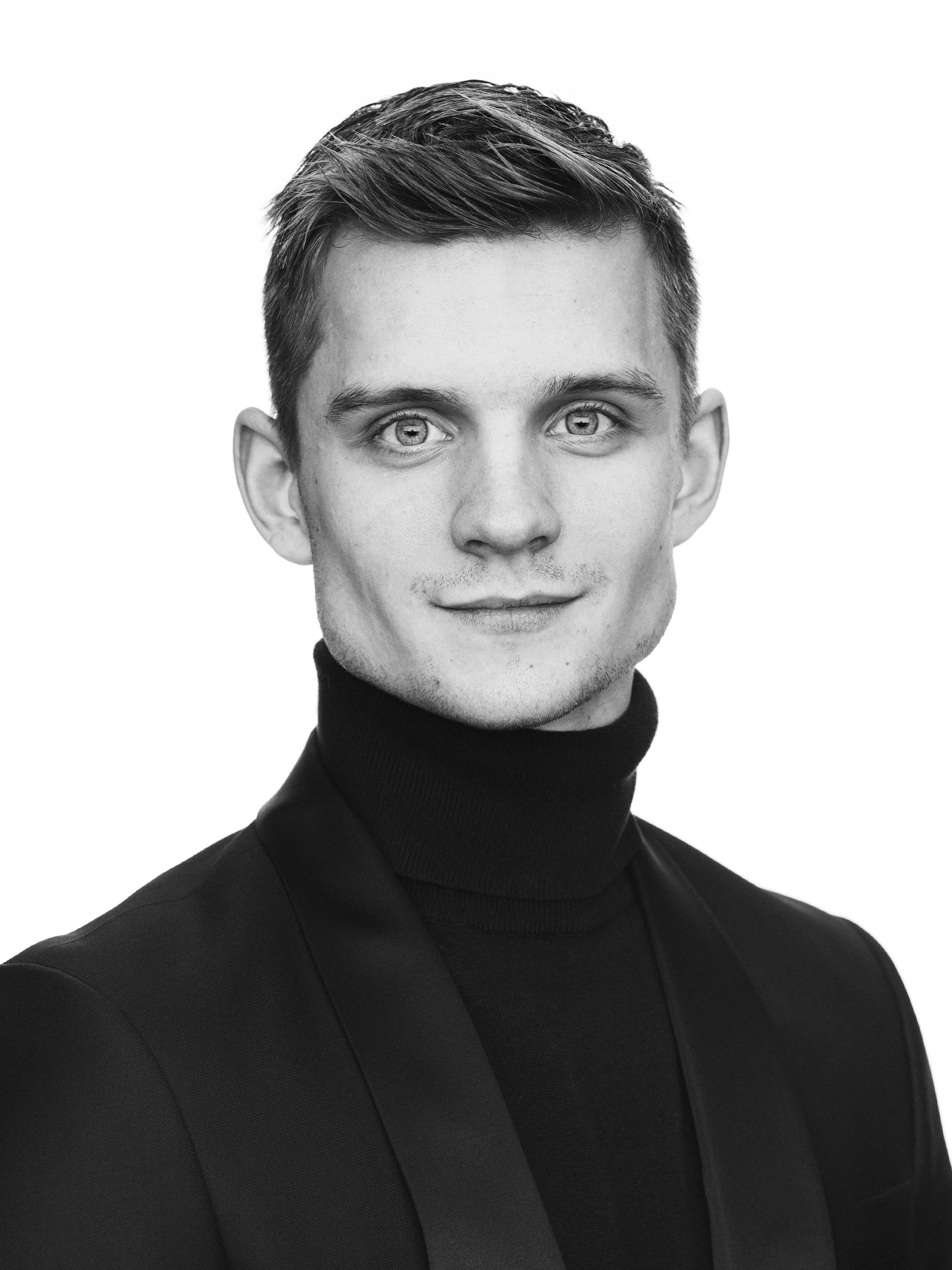 actor Asger Falck large photo