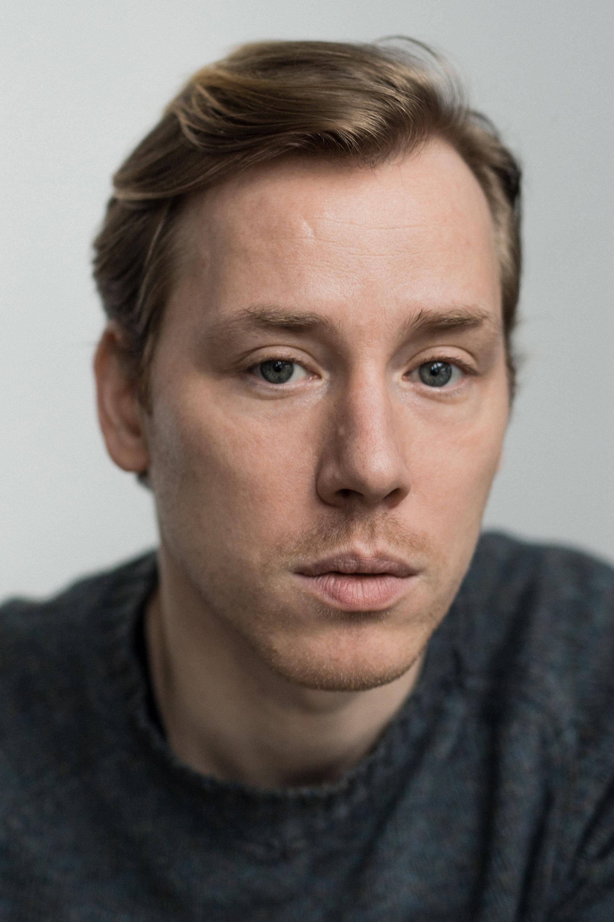 actor Maciej Nawrocki large photo