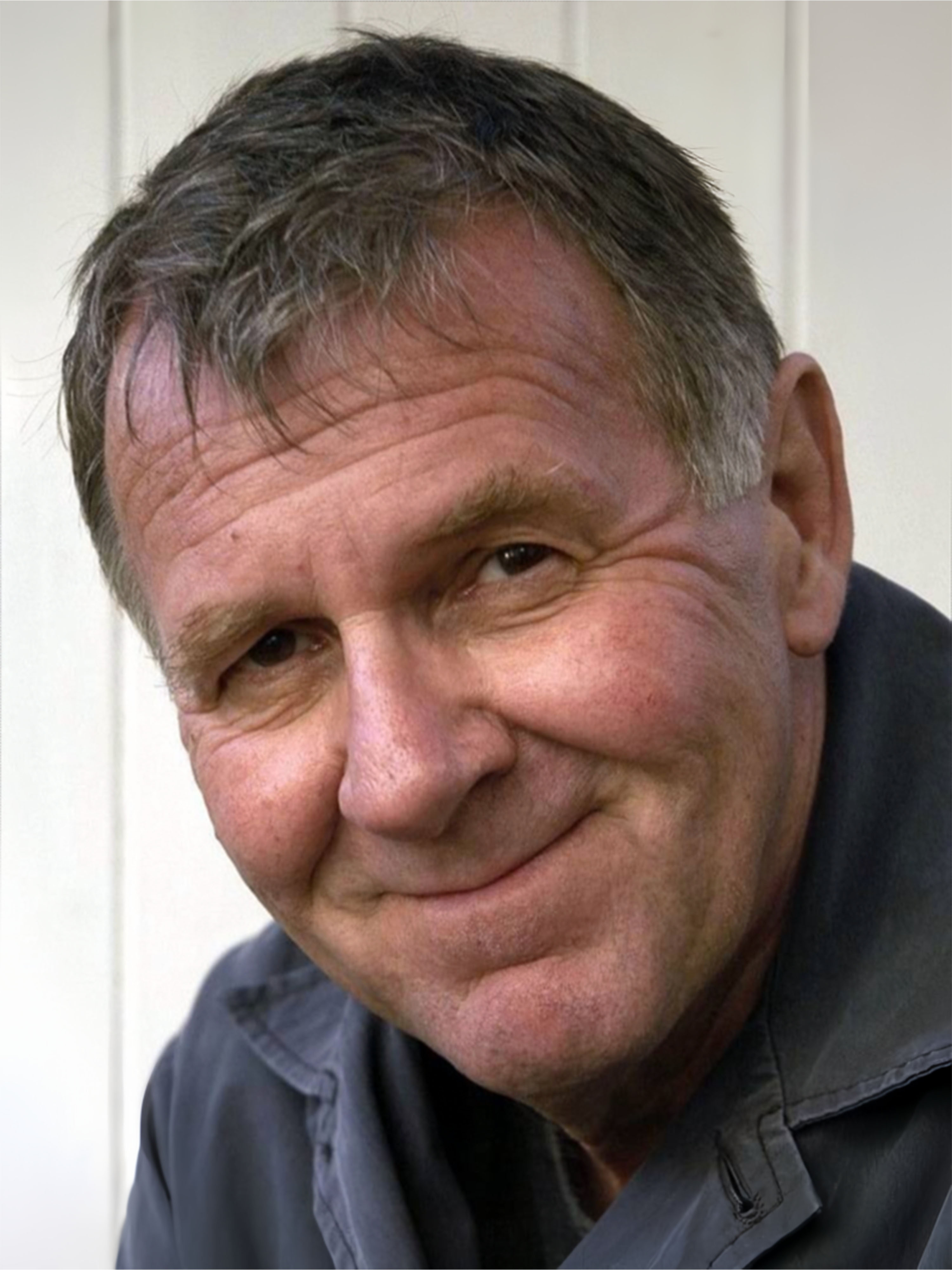 actor Tom Wilkinson large photo