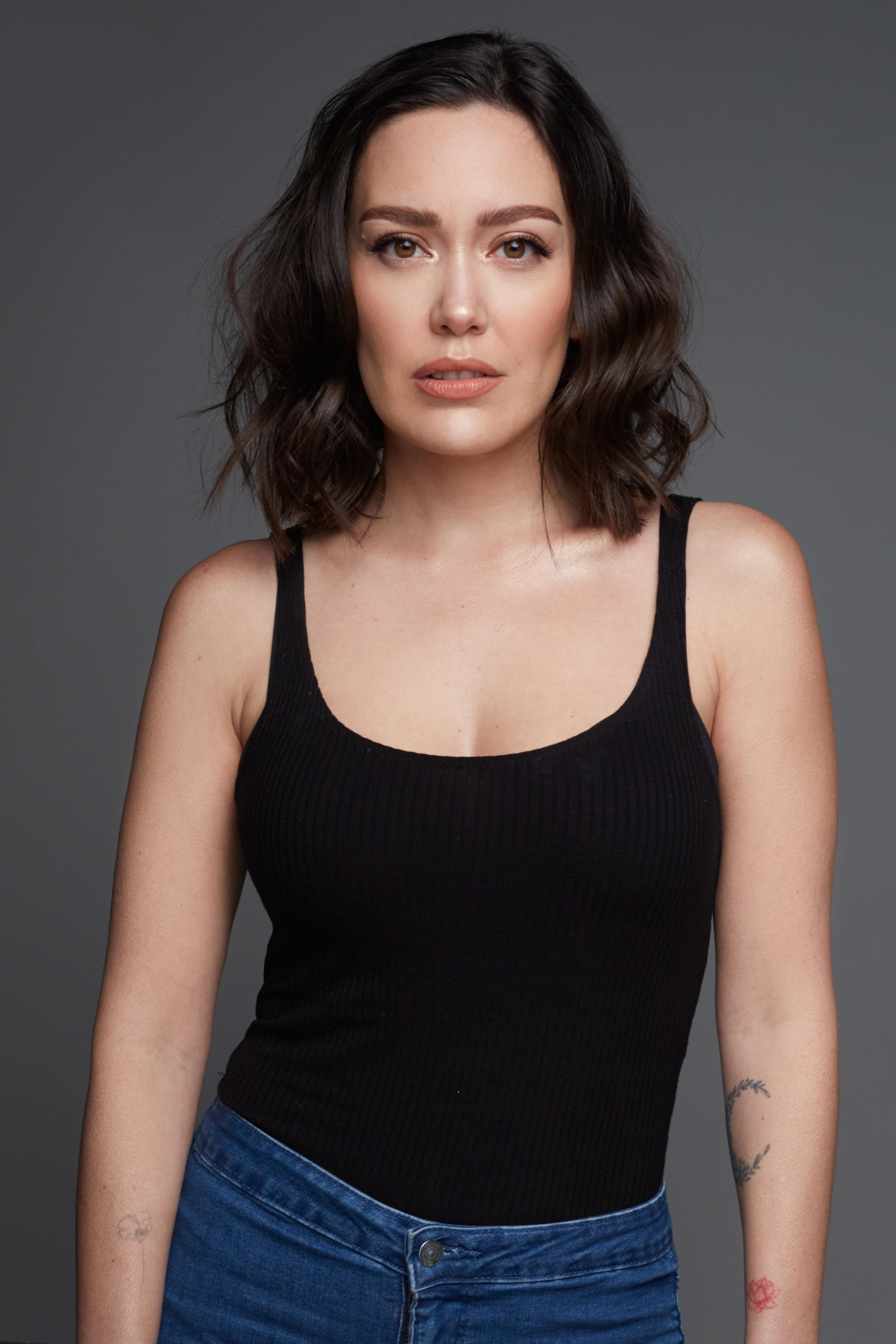 actor Carla Medina large photo