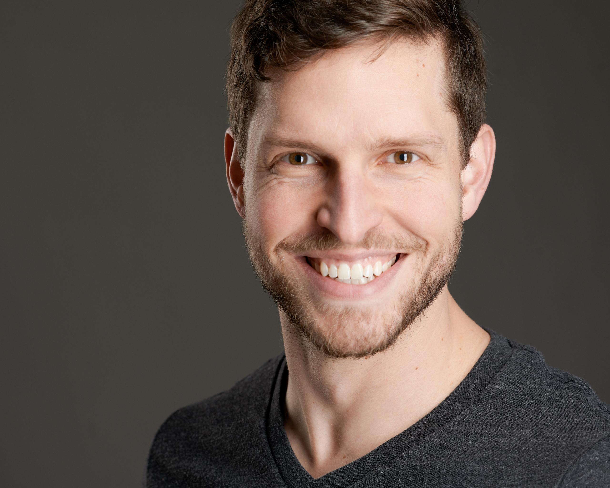 actor Dan Nye large photo