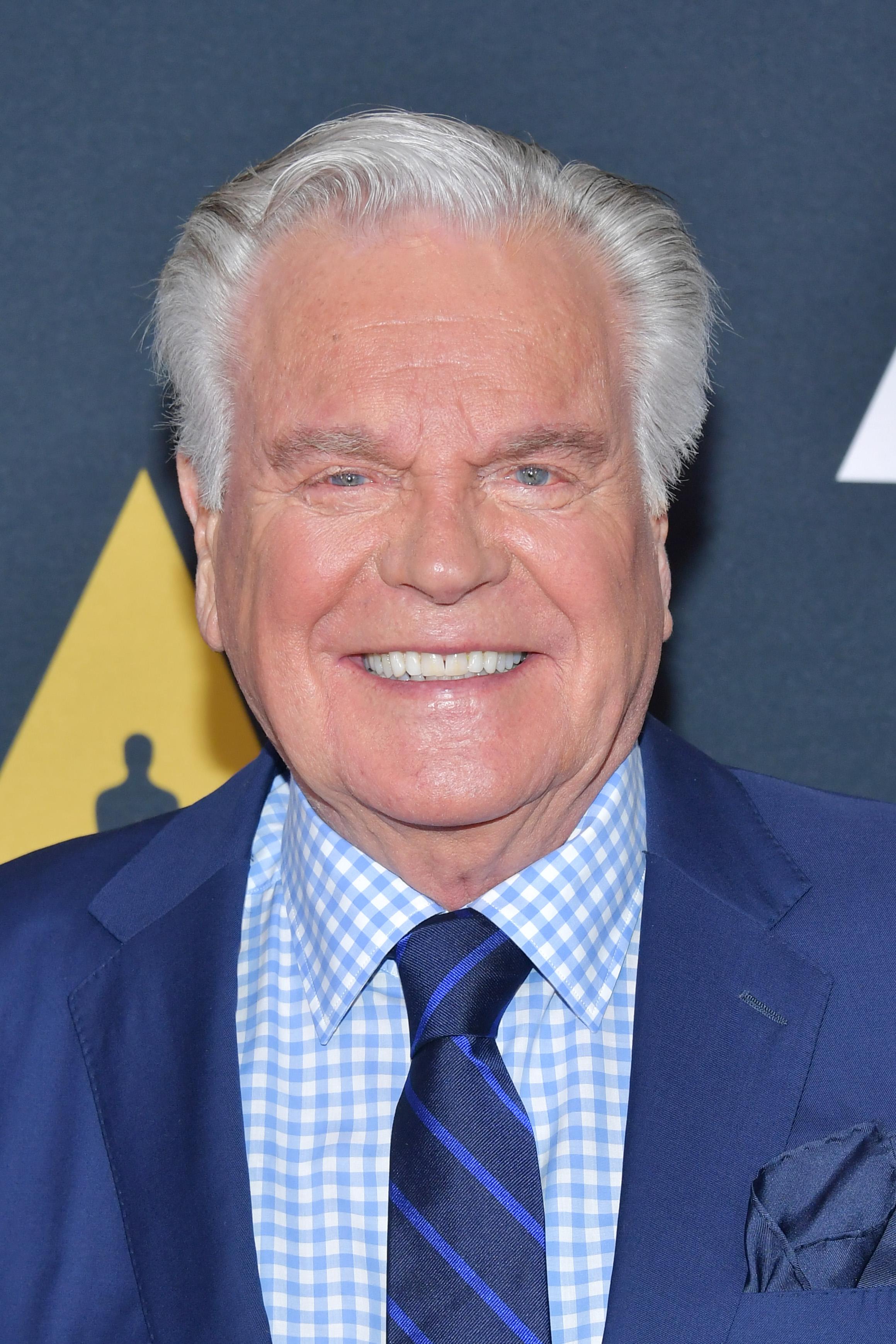 actor Robert Wagner large photo
