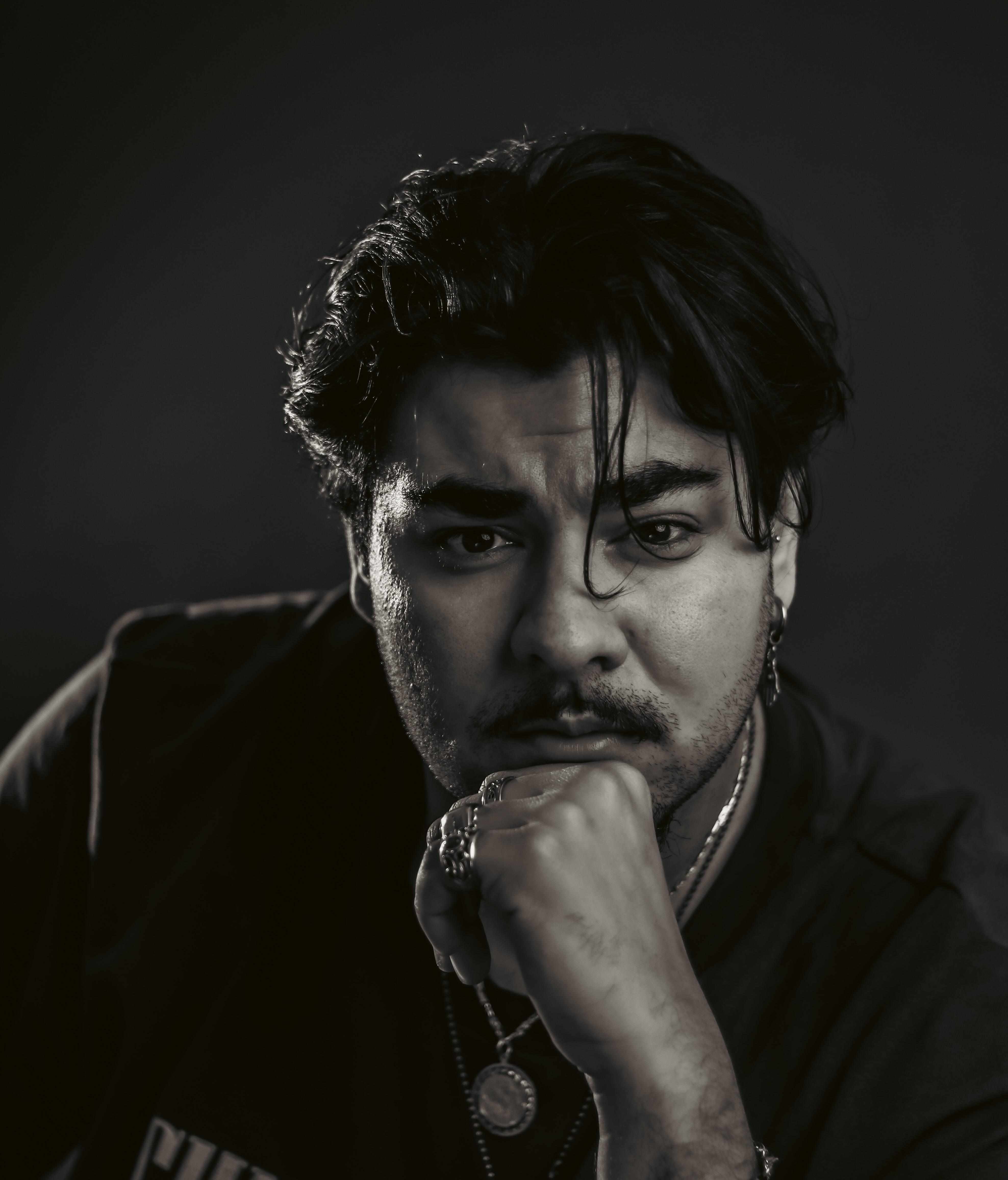 actor Nikky Athan large photo