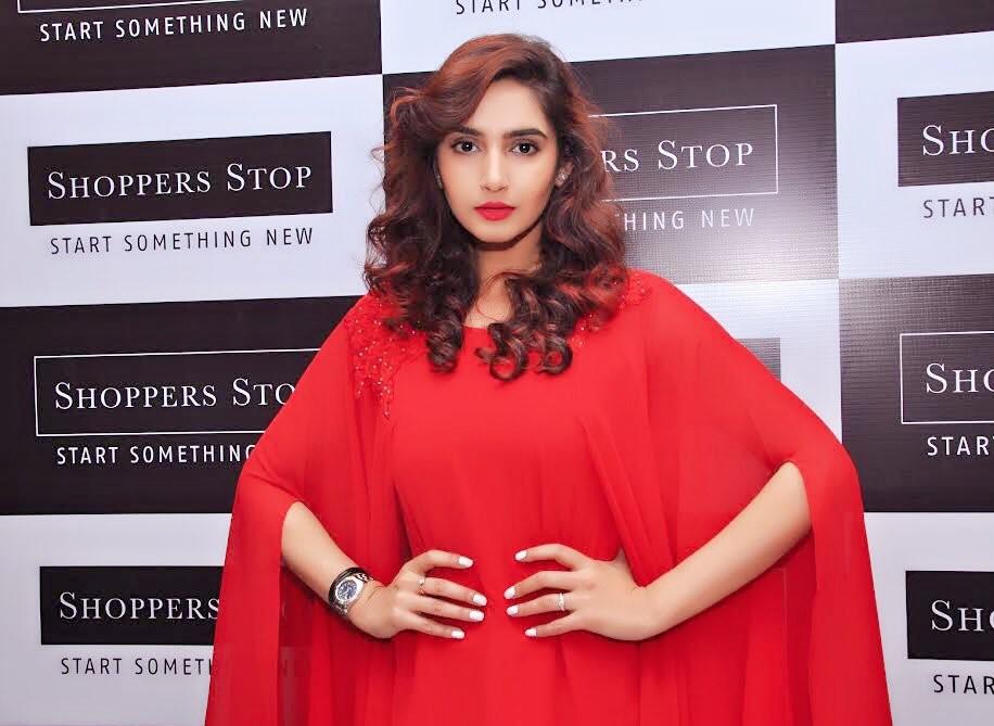 actor Ragini Dwivedi large photo