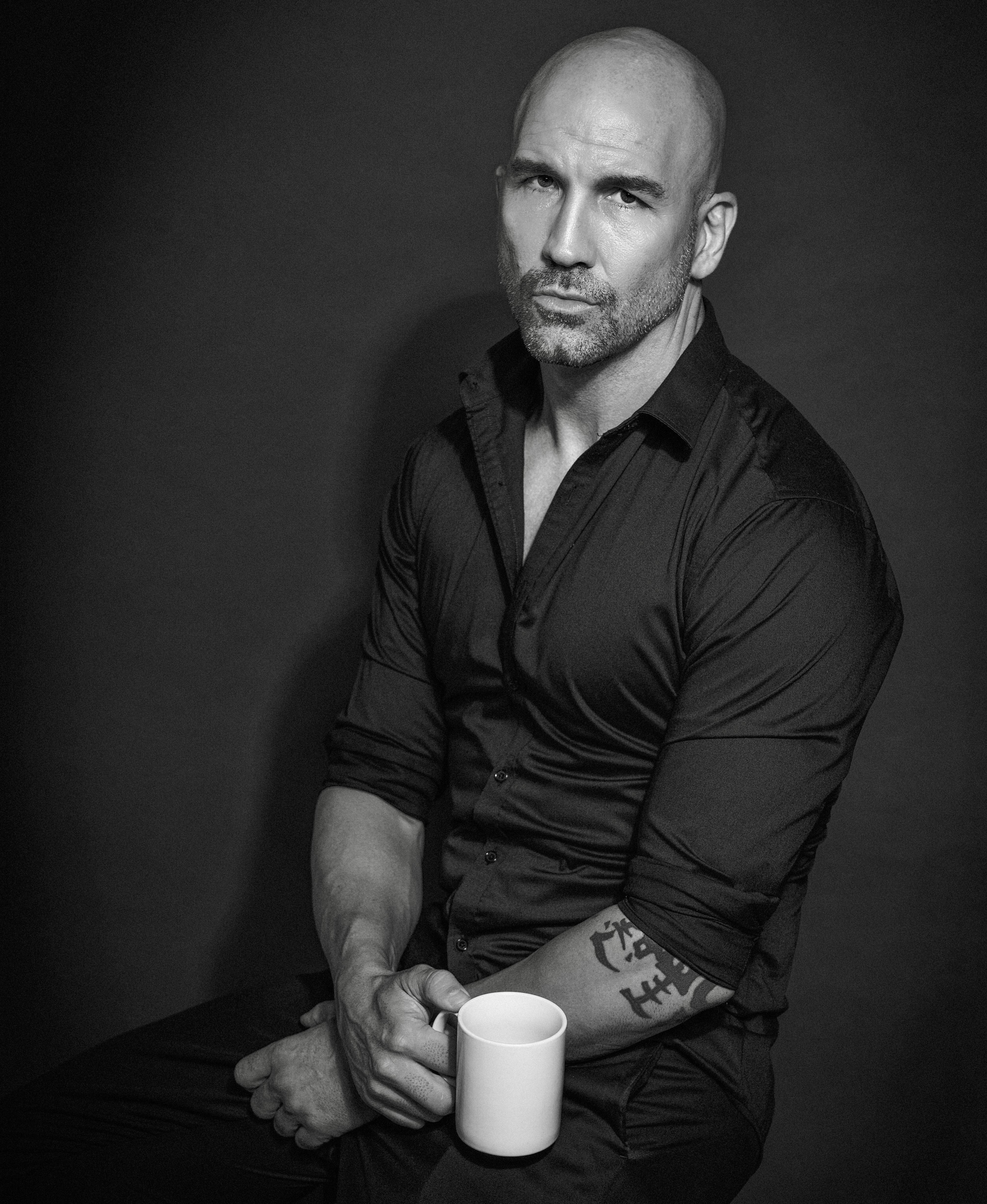 actor Ronnie James Hughes large photo