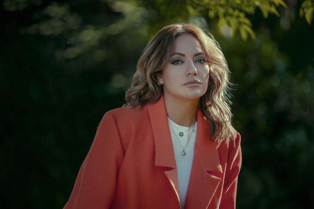 actor Mahnaz Afshar large photo