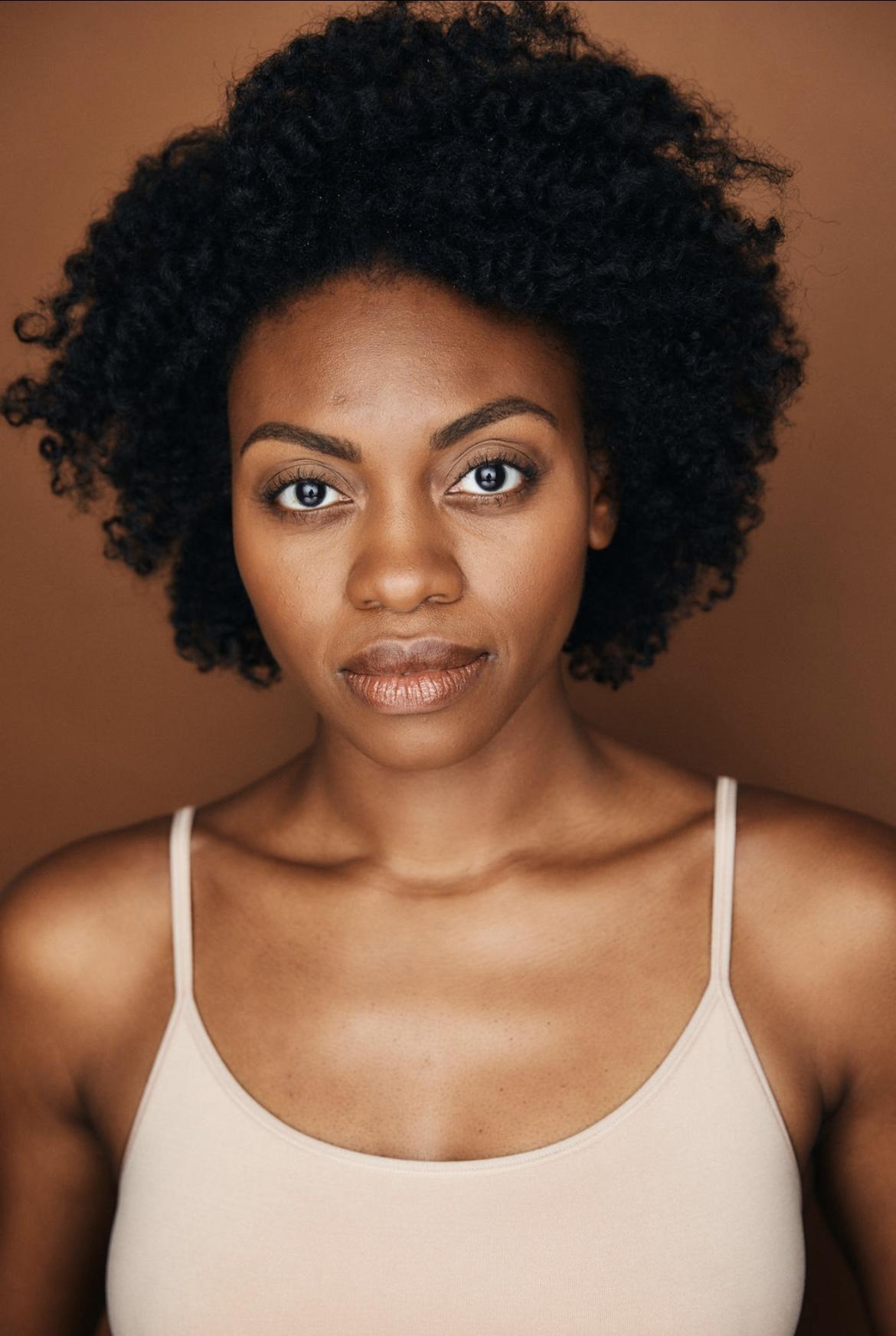 actor Adrienne Walker large photo