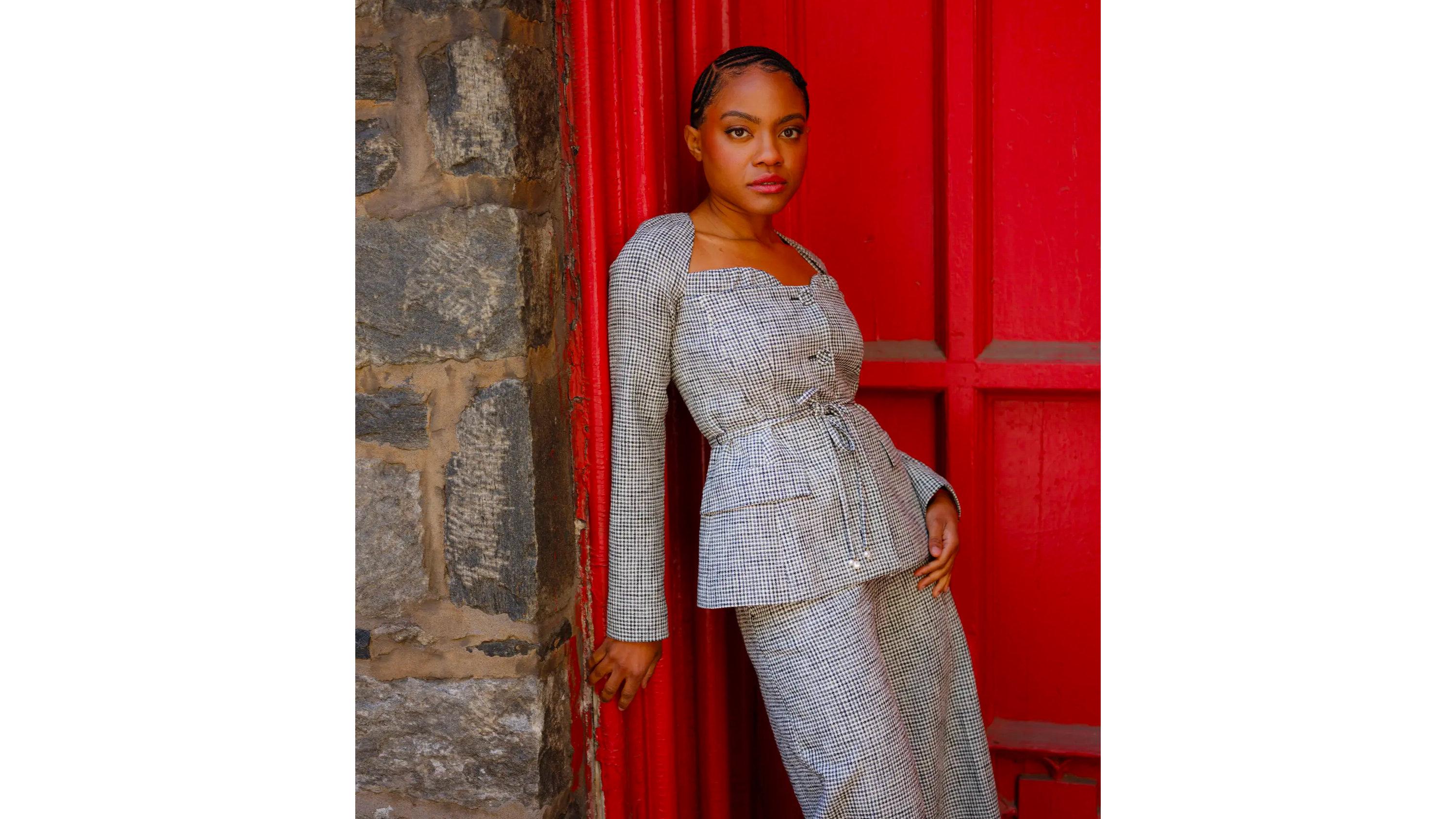 actor Gabby Beans large photo