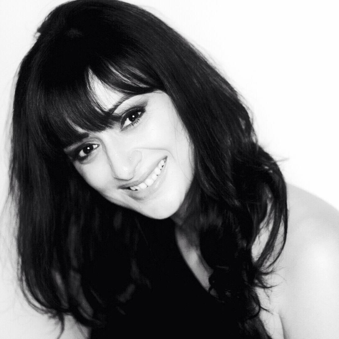 actor Gauri Pradhan Tejwani large photo