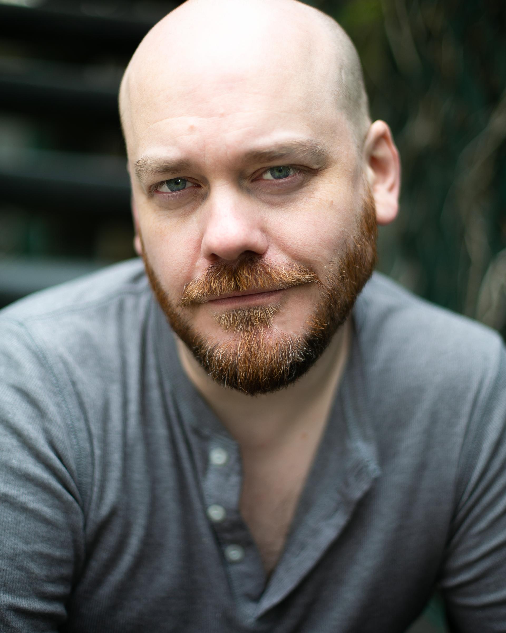 actor Aaron Phillips large photo