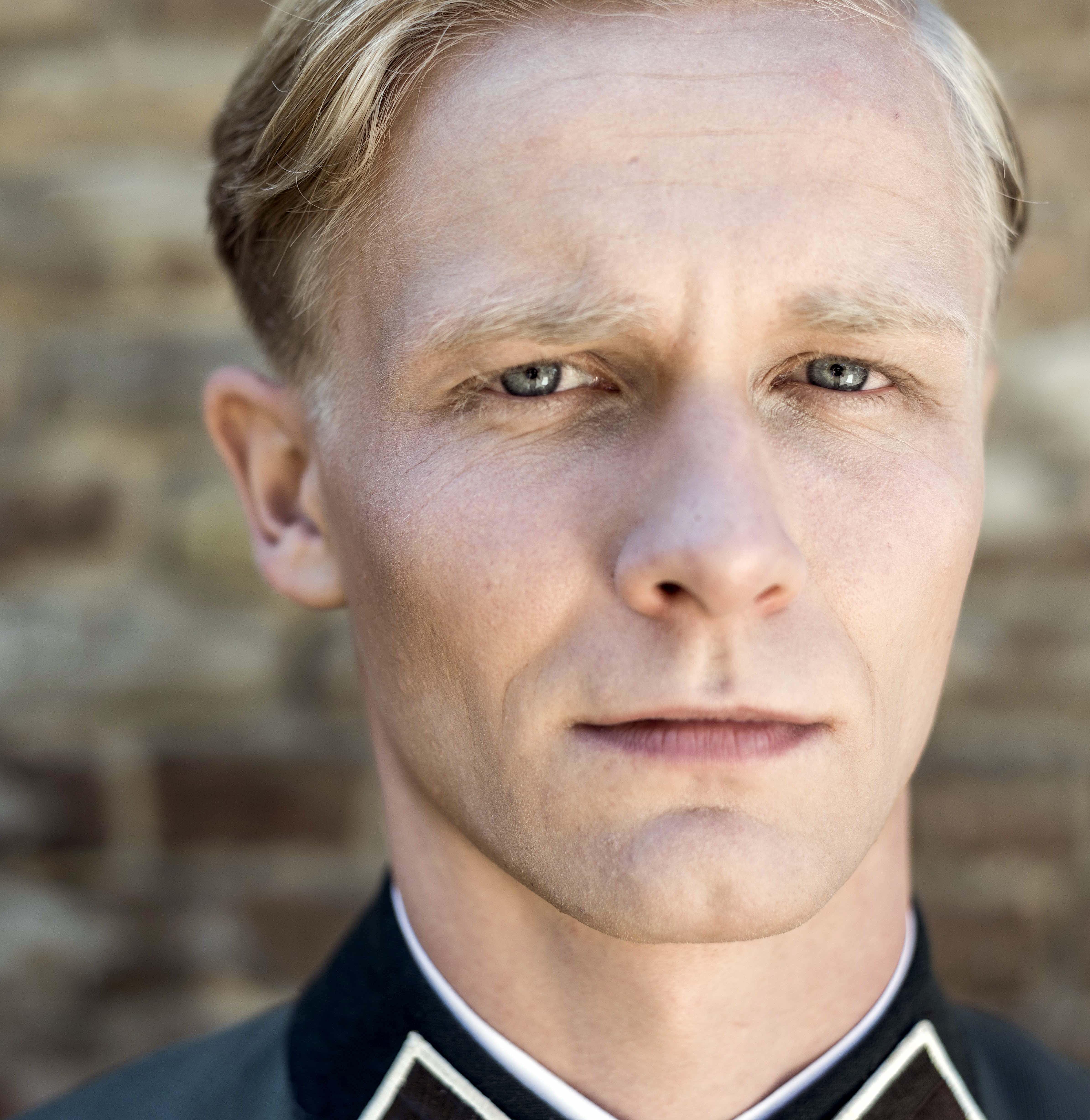 actor Roman Schomburg large photo