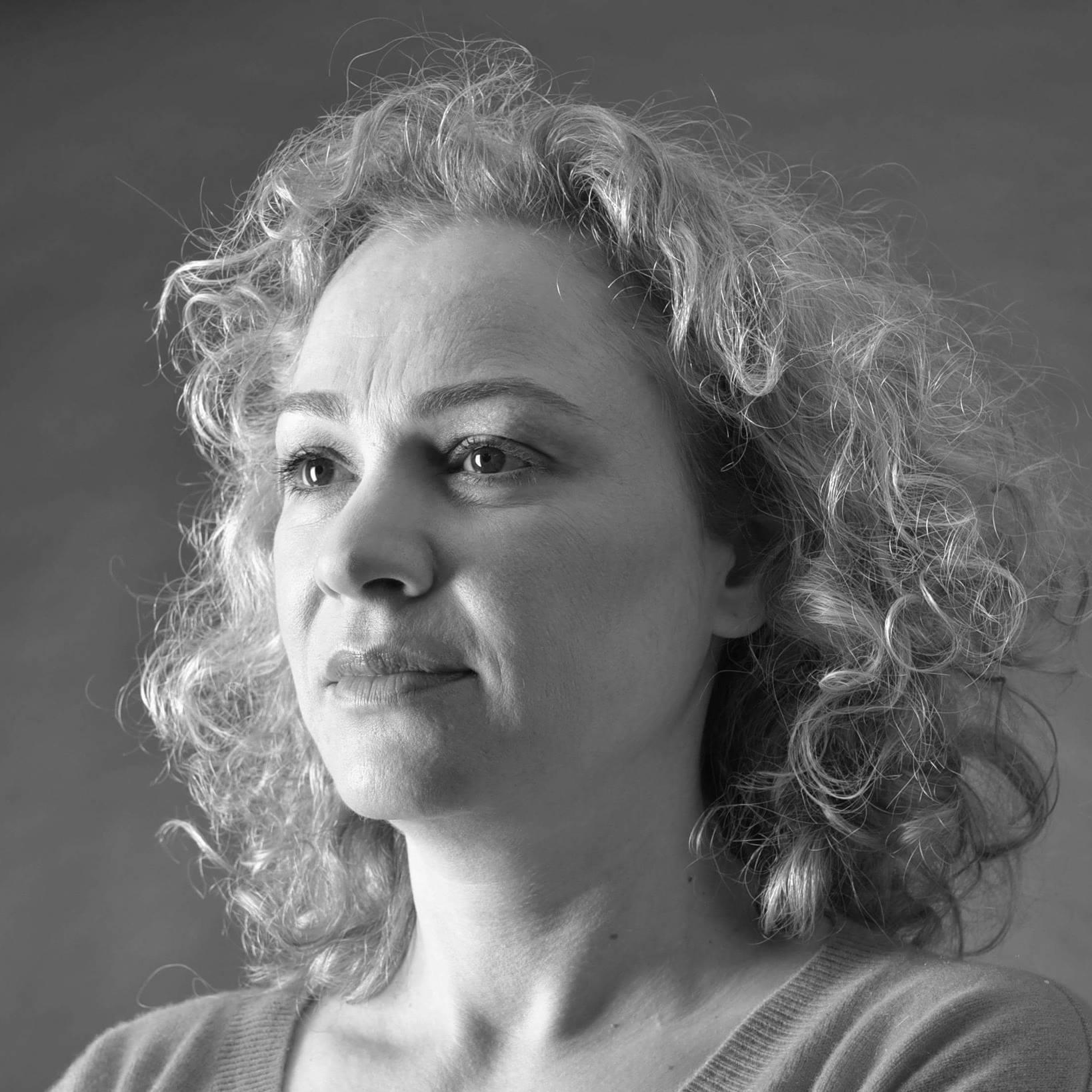 actor Yiola Klitou large photo