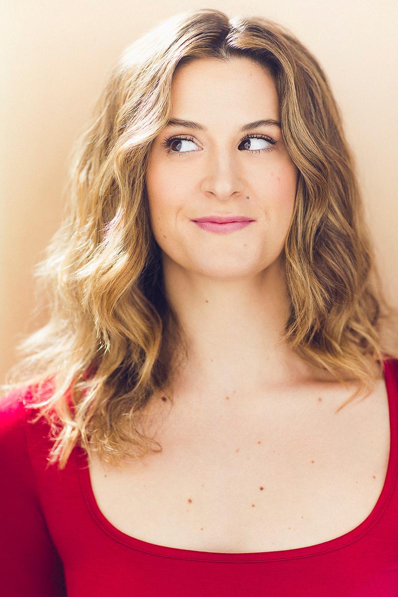 actor Alli Brown large photo