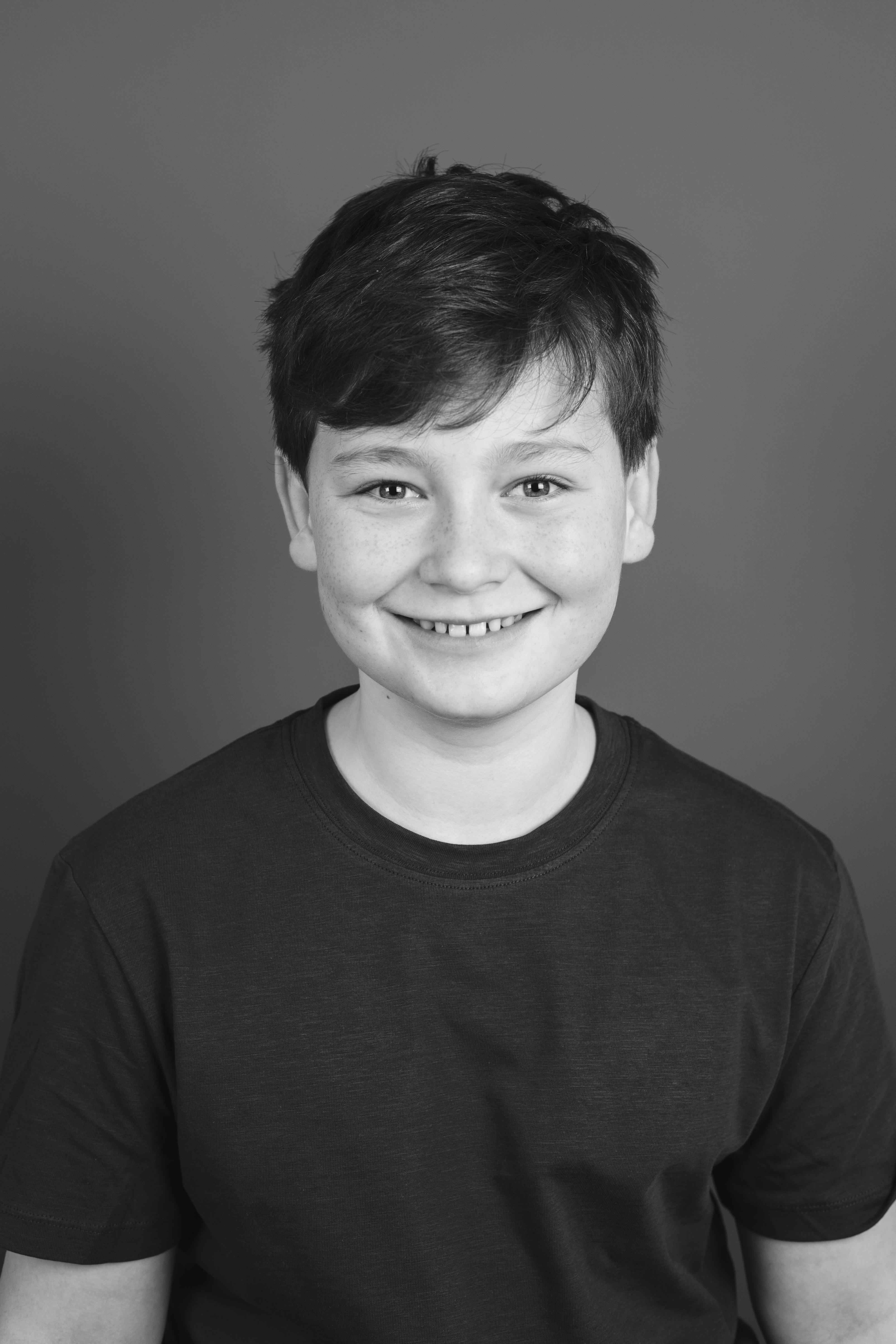 actor Louie Rudge-Buchanan large photo