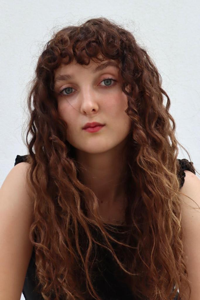 actor Kyra Janse van Rensburg large photo