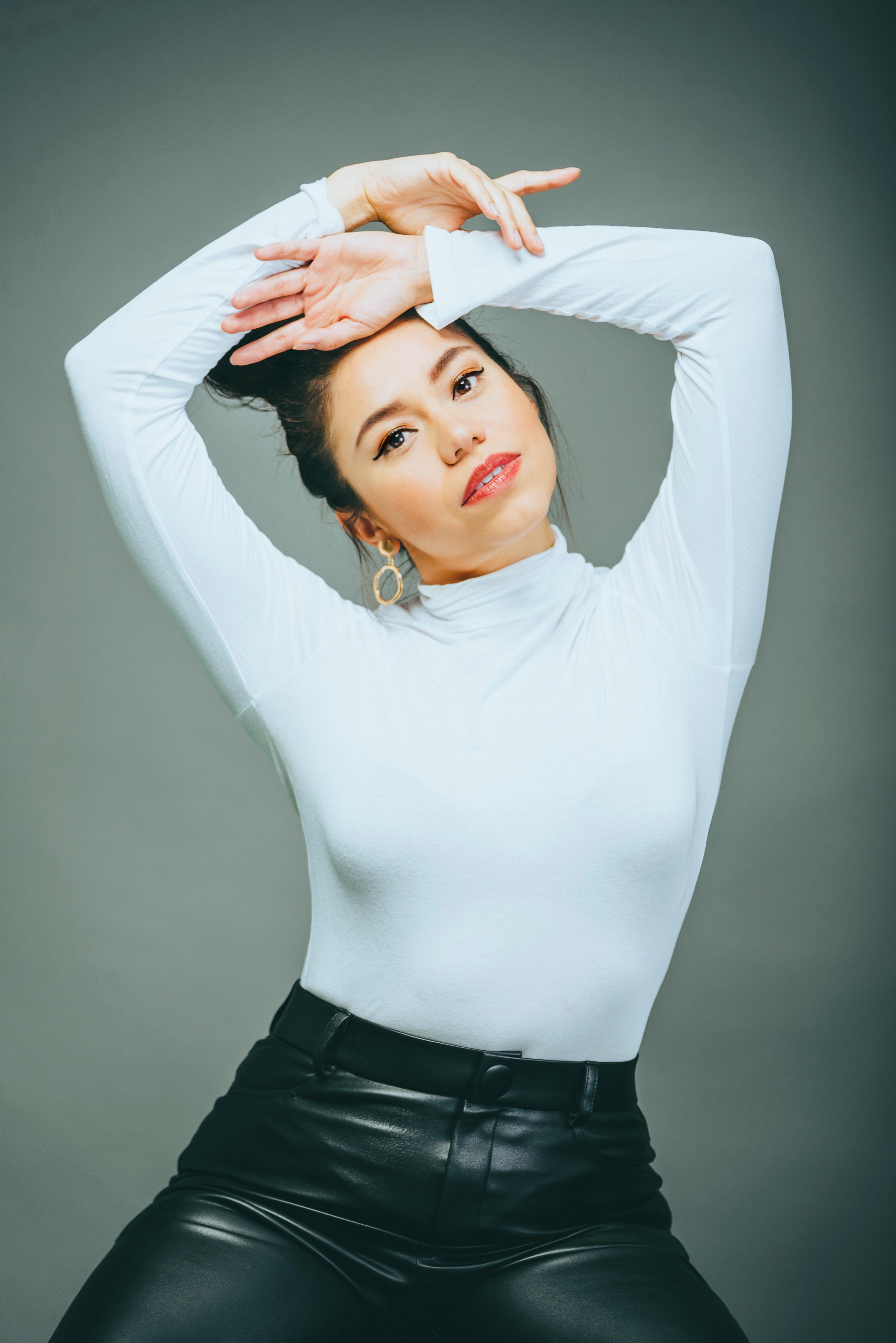 actor Karla Garrido large photo