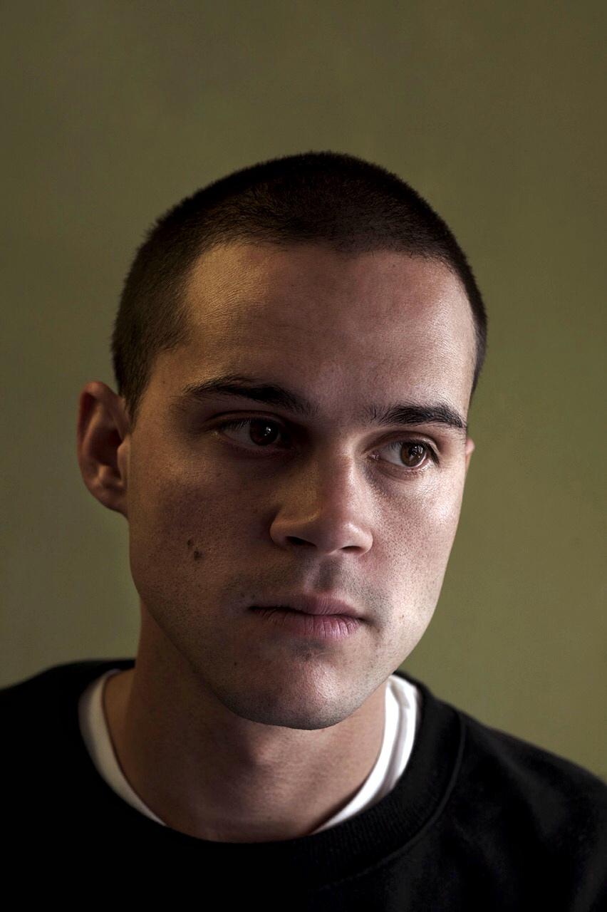 actor Sebastián Buitrón large photo