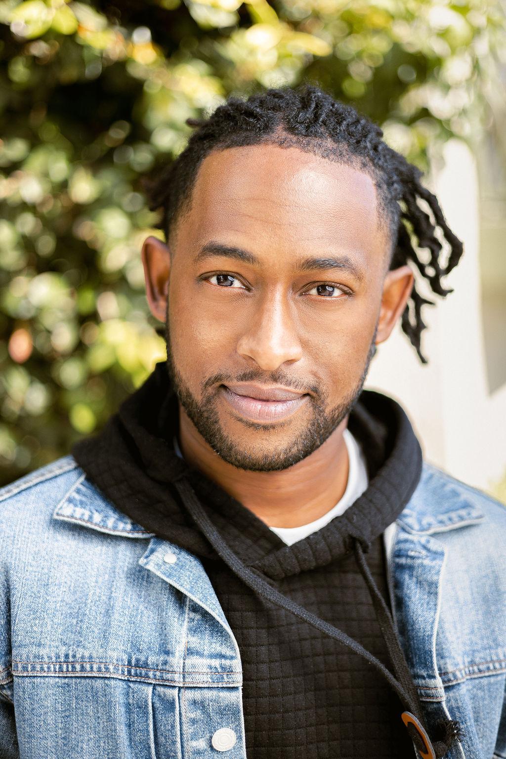 actor Daniel Lee Robertson III large photo