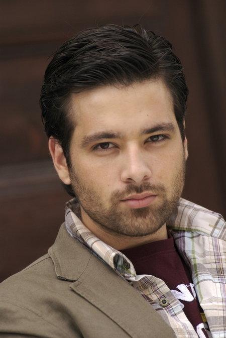 actor Mikaal Zulfiqar large photo