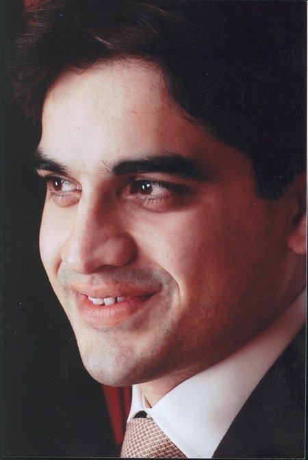 actor Omair Rana large photo