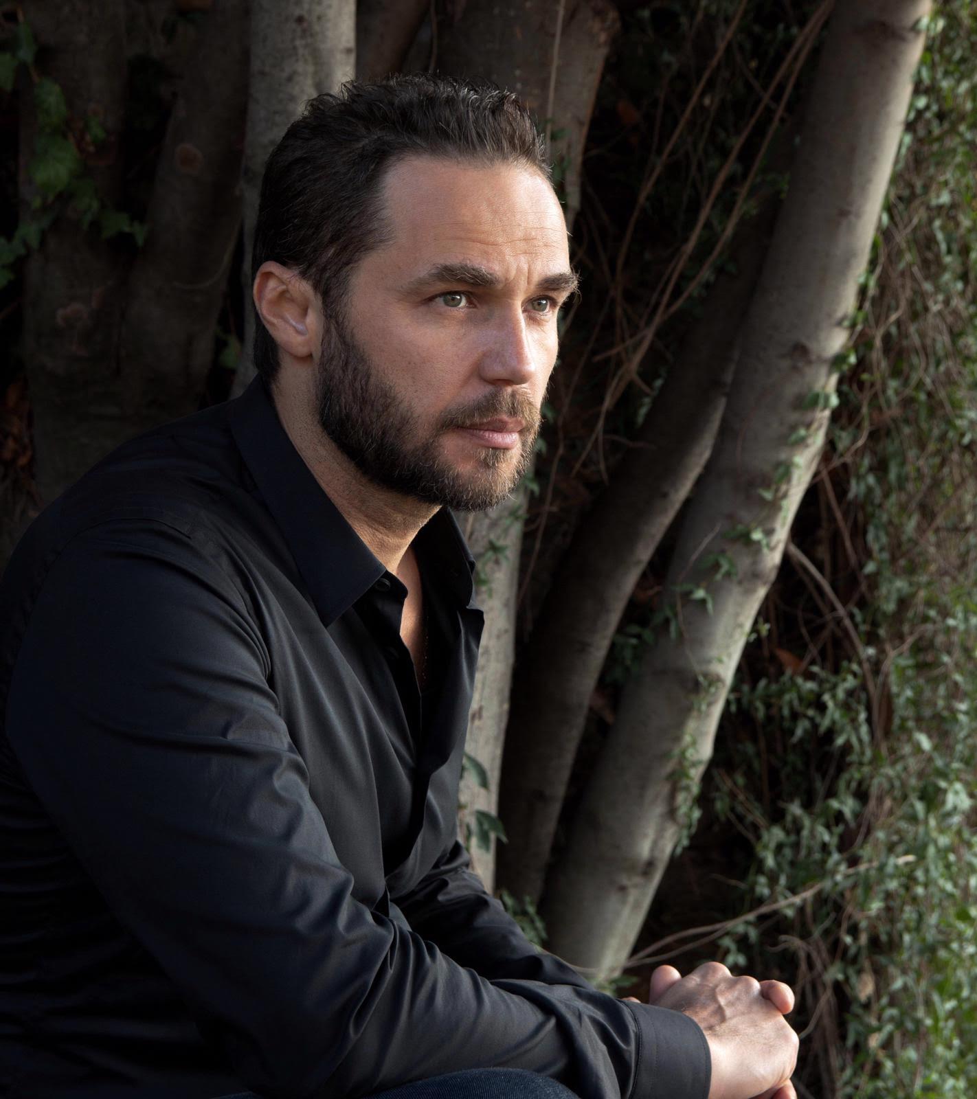 actor Gerhard Koloneci large photo