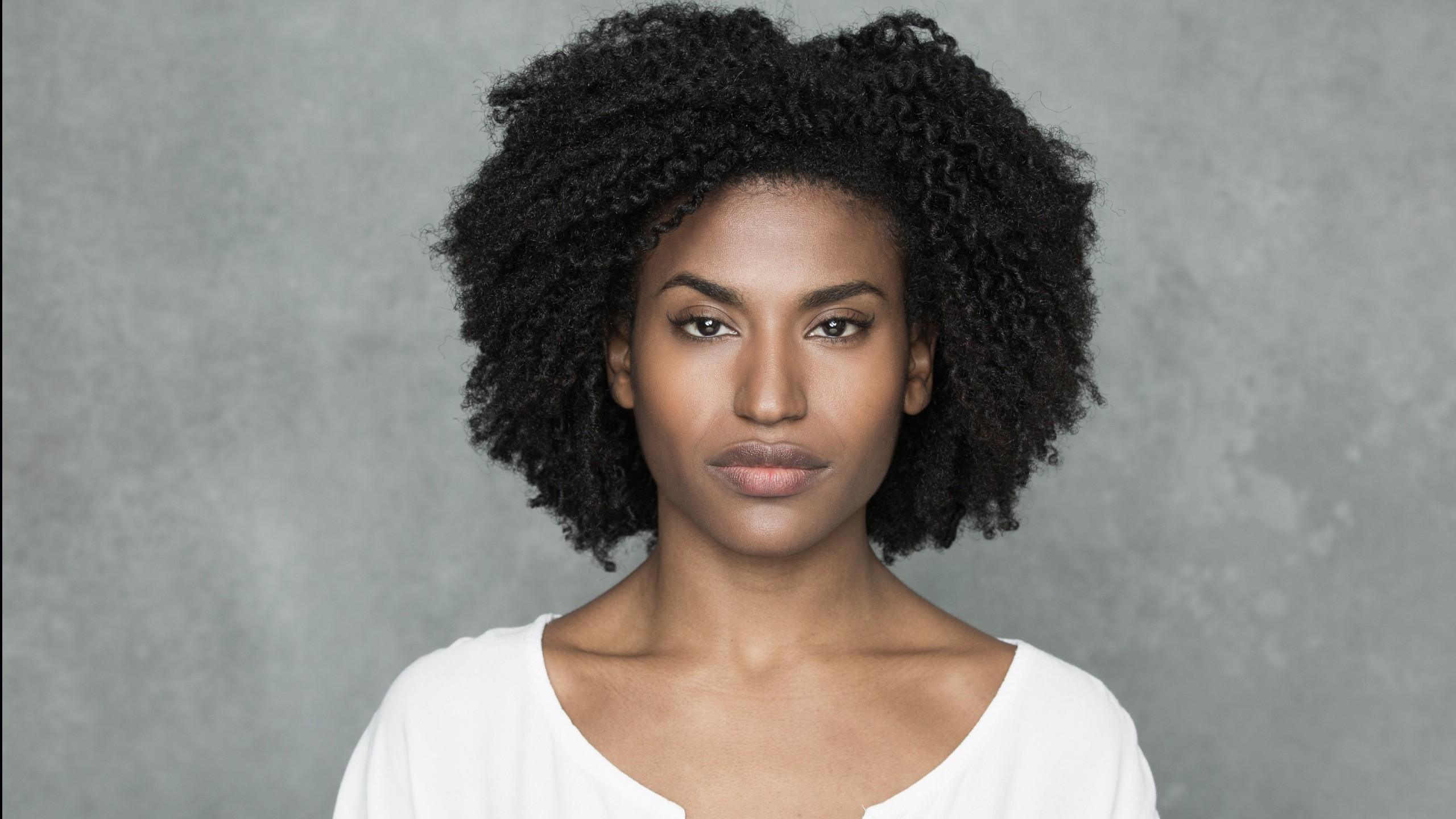 actor Mireia Mambo large photo