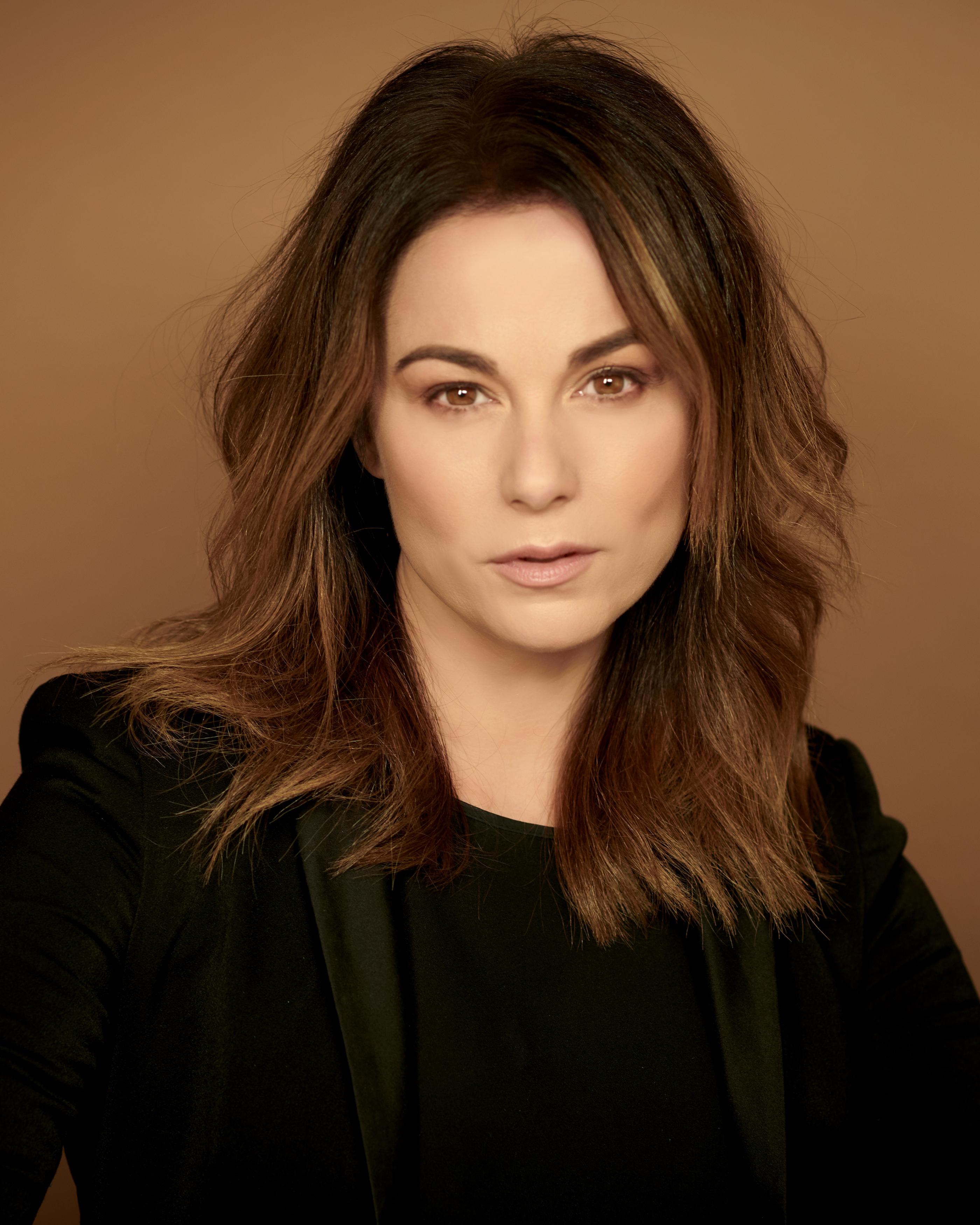 actor Séainín Brennan large photo