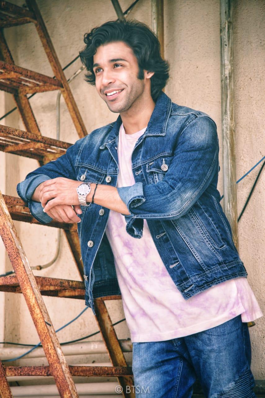 actor Samarth Shandilya large photo