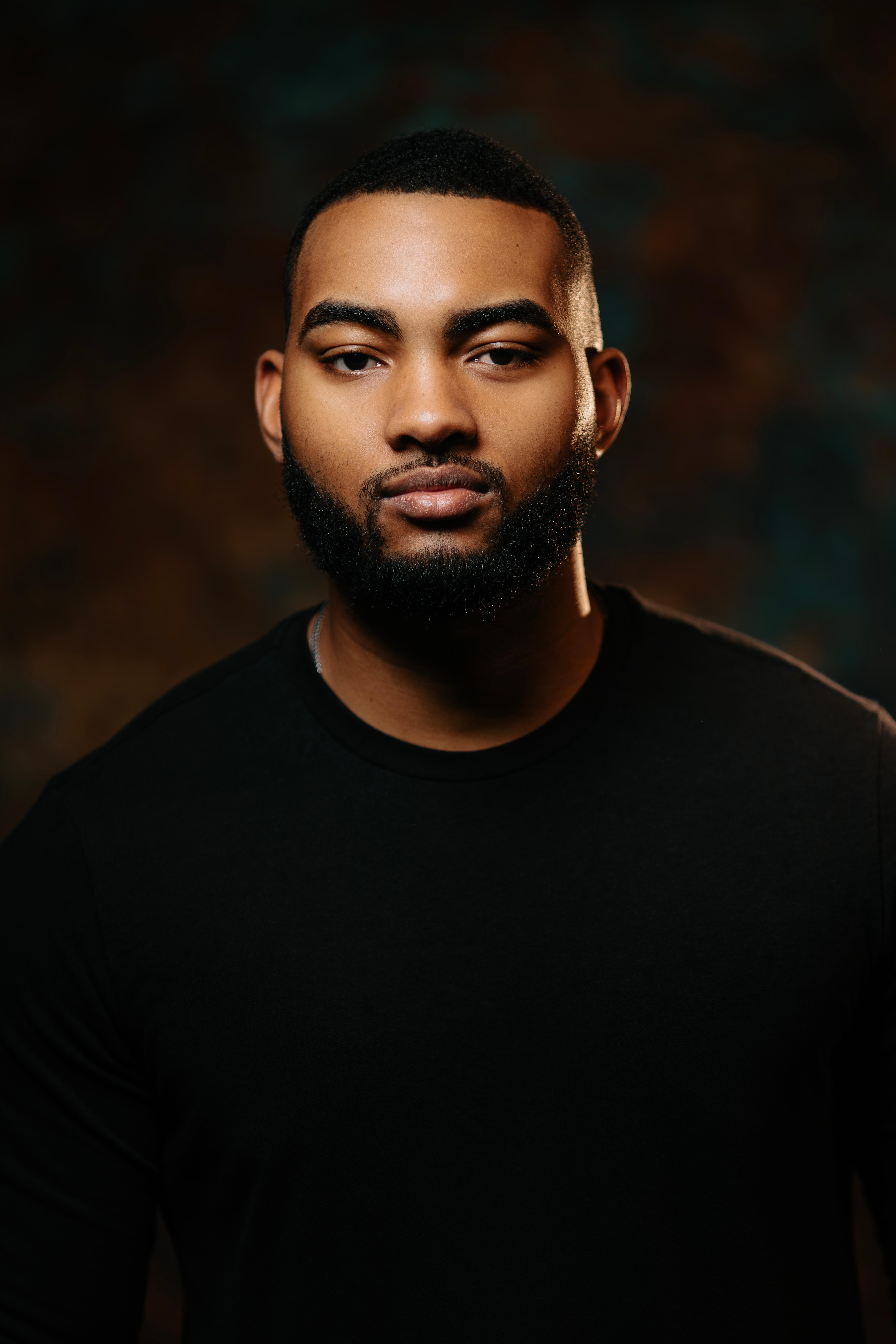 actor Austin Bullock large photo