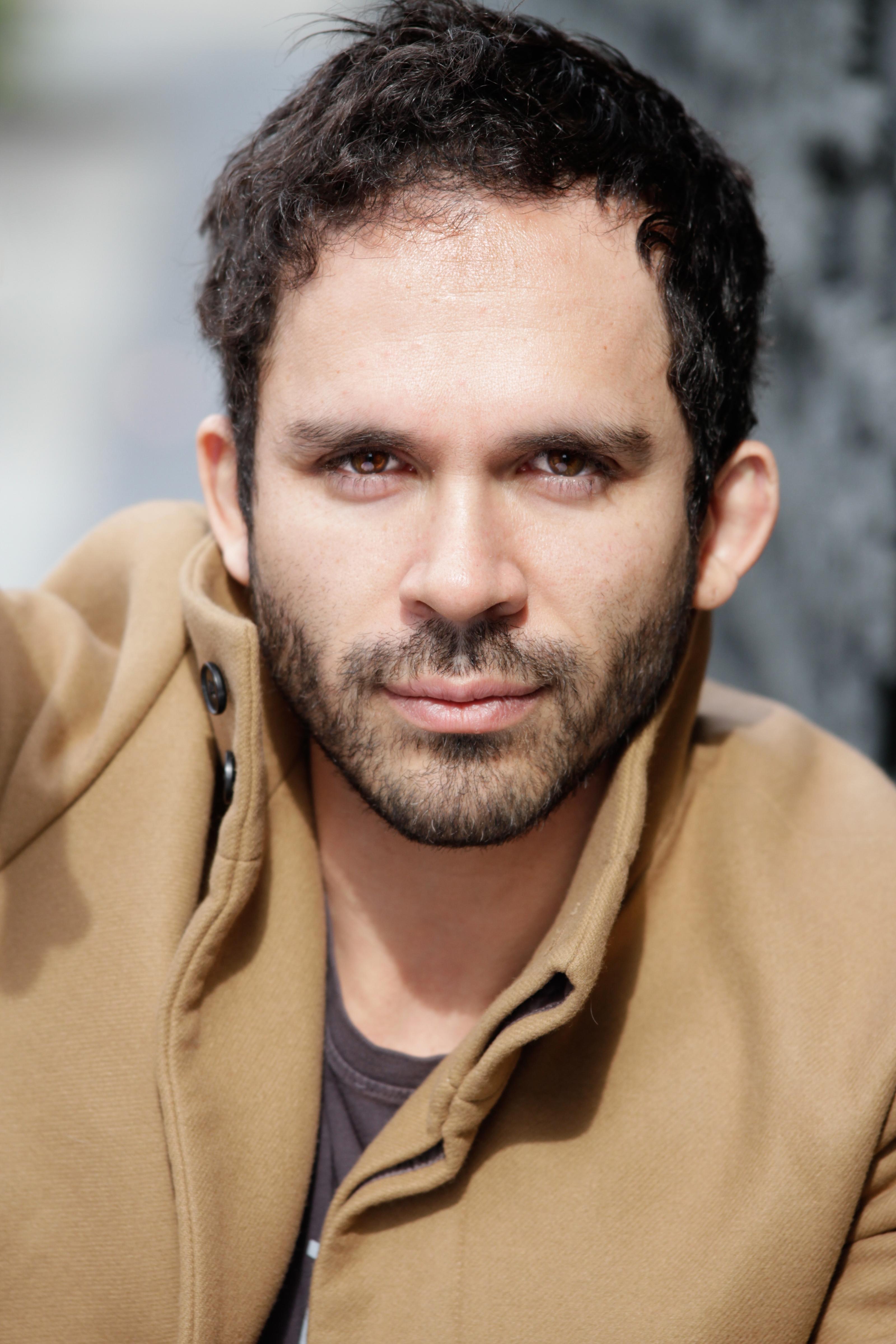 actor Kadyr Gutierrez large photo