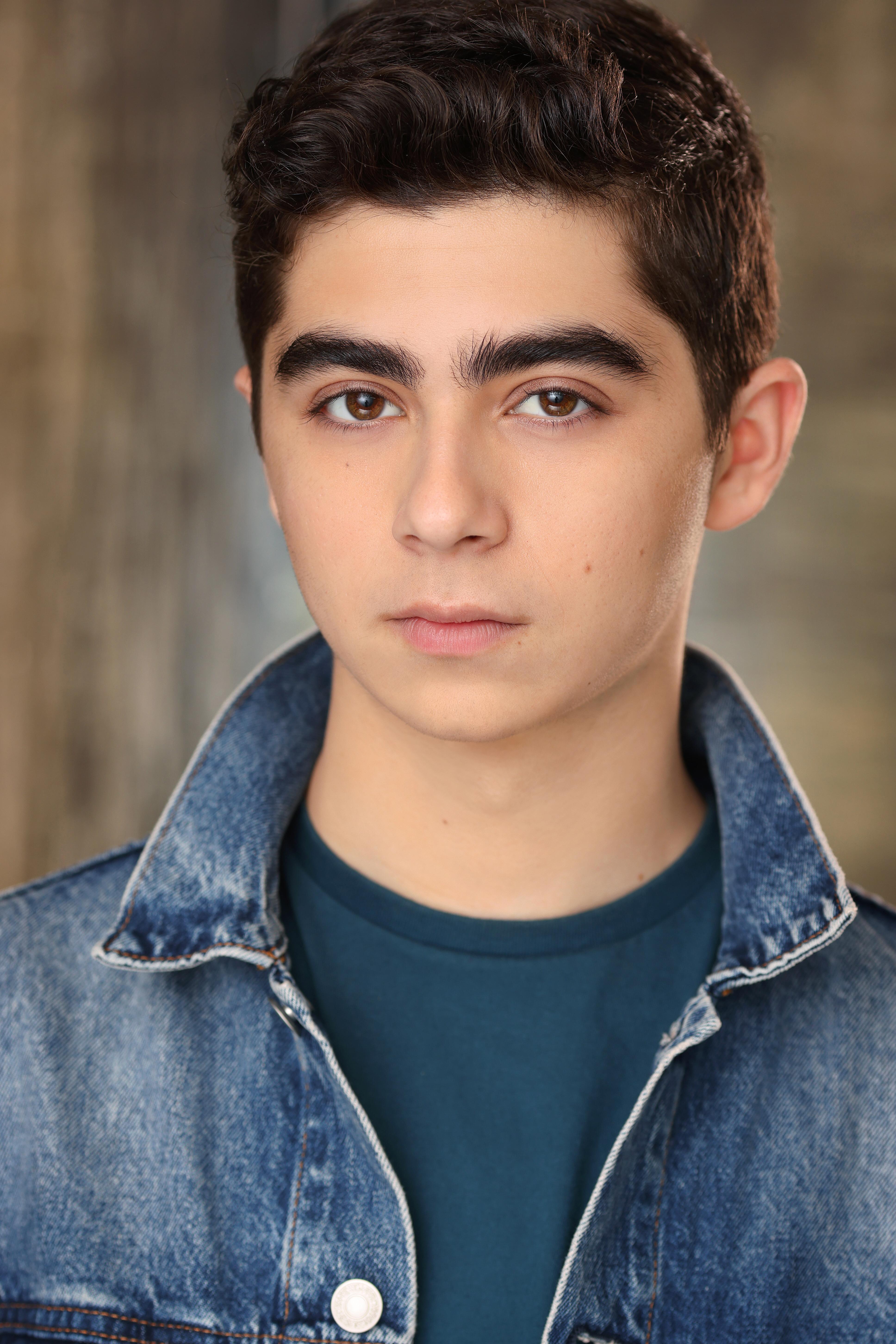 actor Gabe Sklar large photo