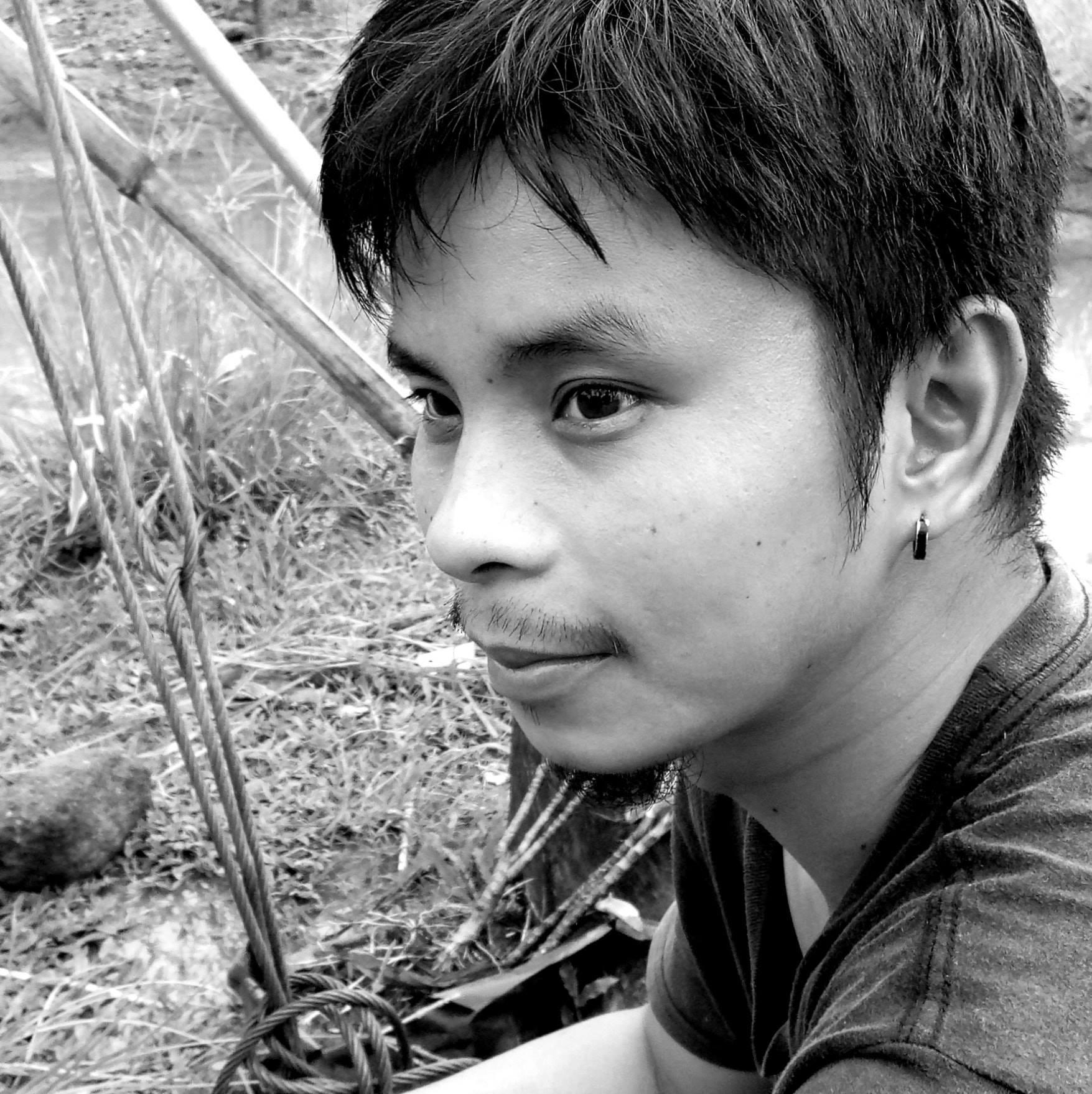 actor Chris Ray Santor large photo