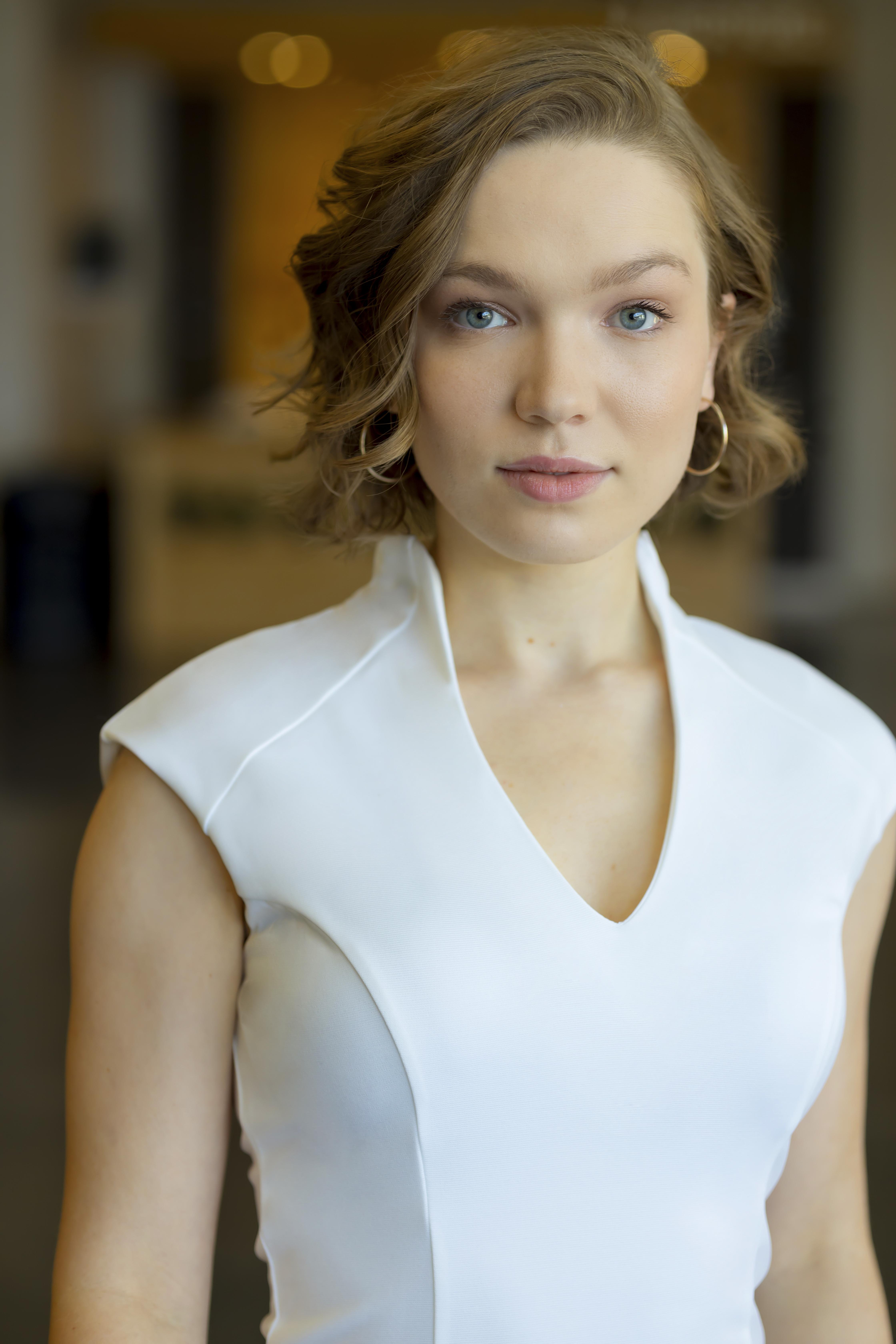 actor Madison Pullins large photo