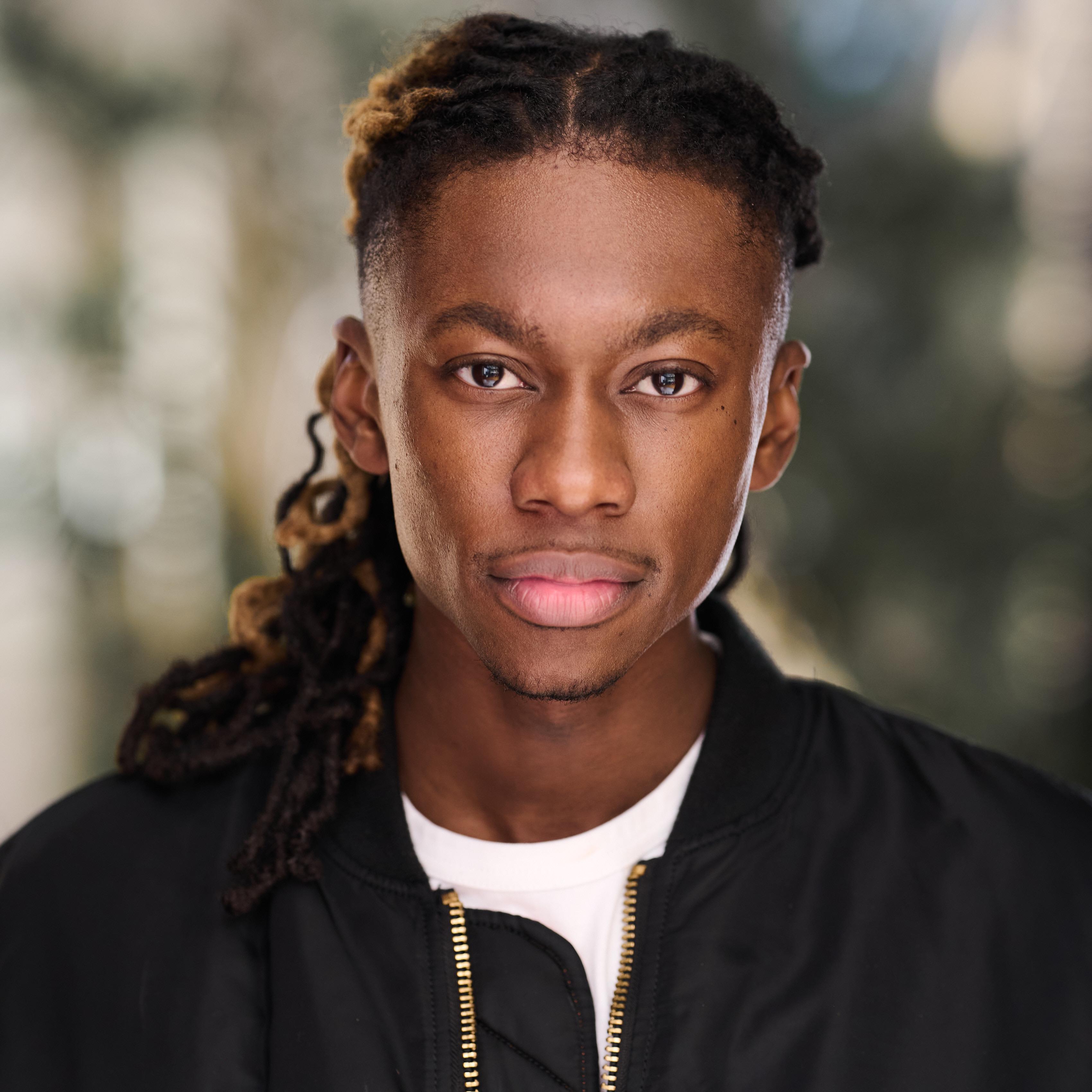 actor Isaiah Peck large photo