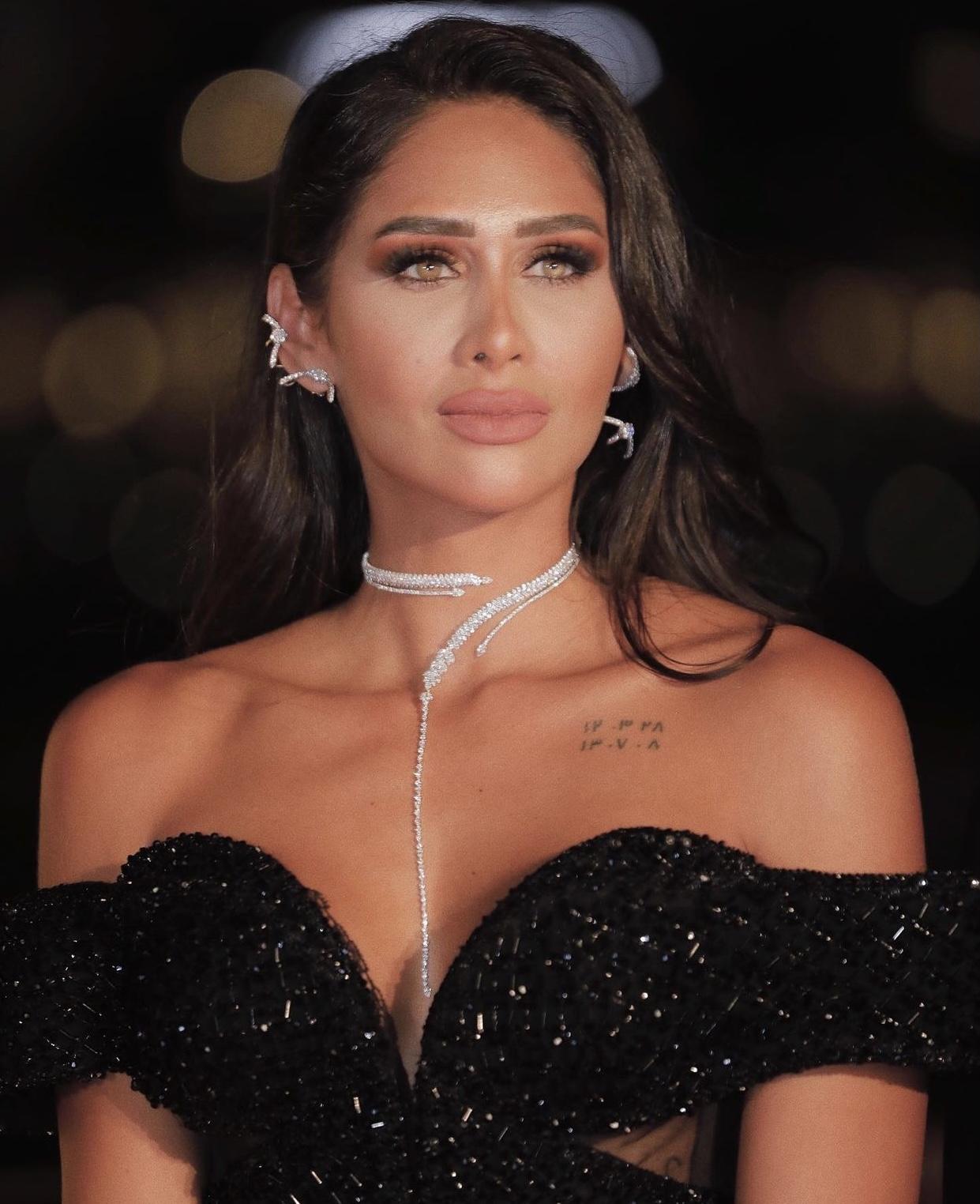 actor Enjy Kiwan large photo