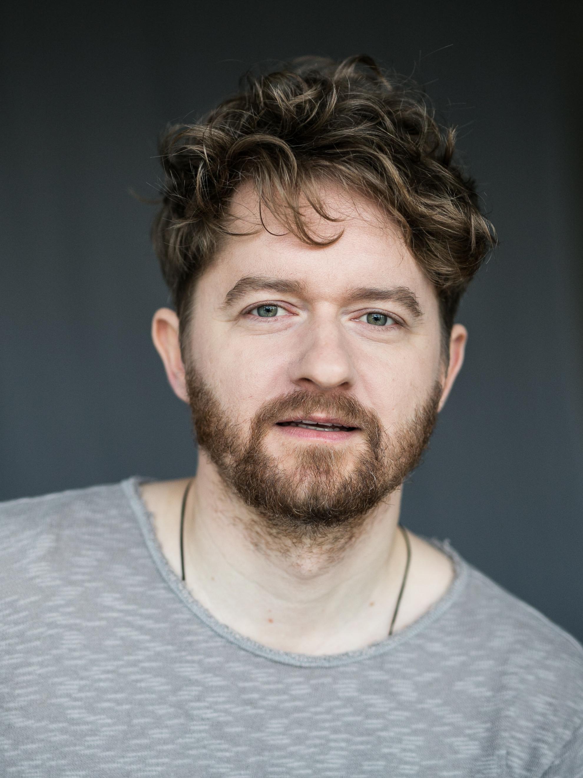 actor Pawel Kropinski large photo