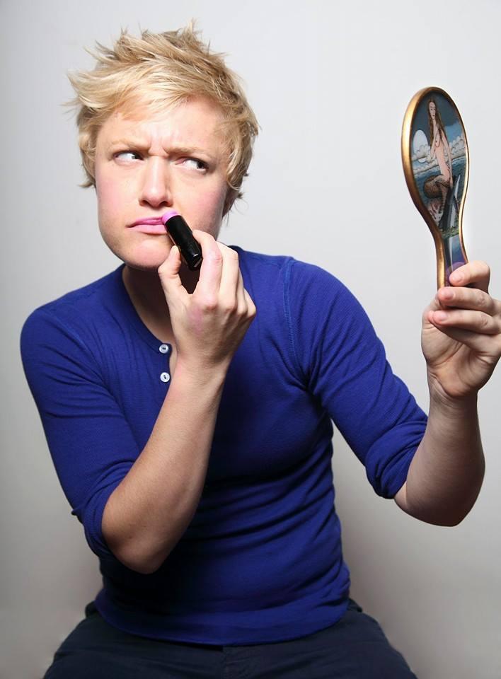 actor Emma Willmann large photo