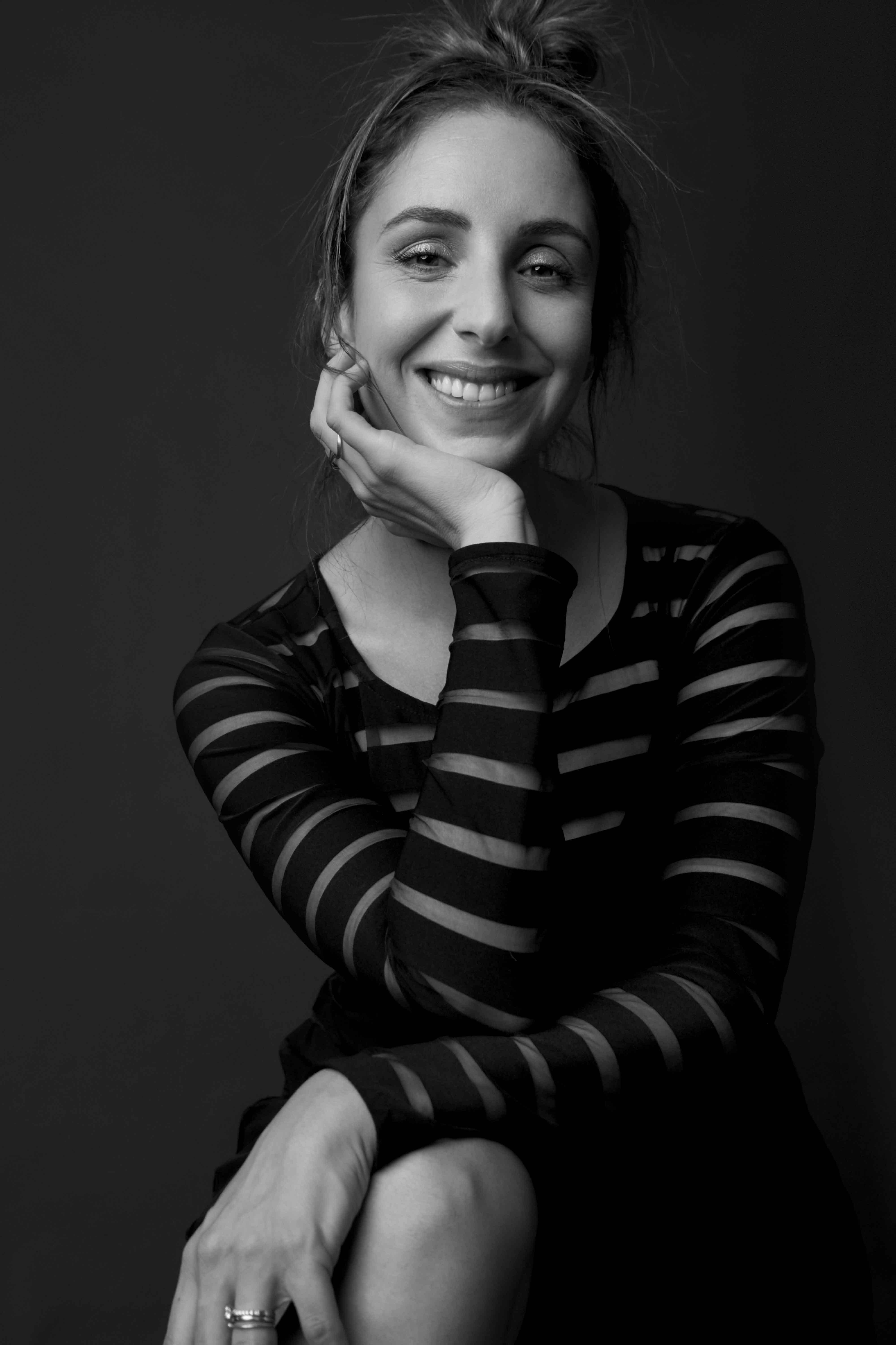 actor Julia Anastasopoulos large photo