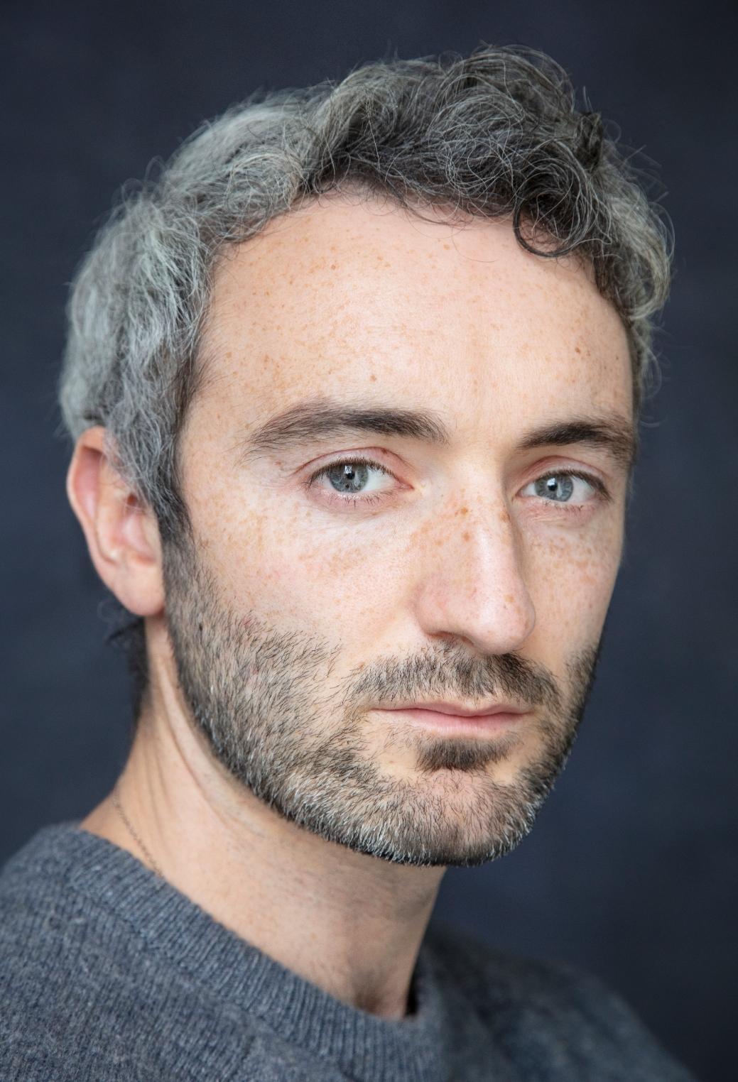 actor Barry McKiernan large photo