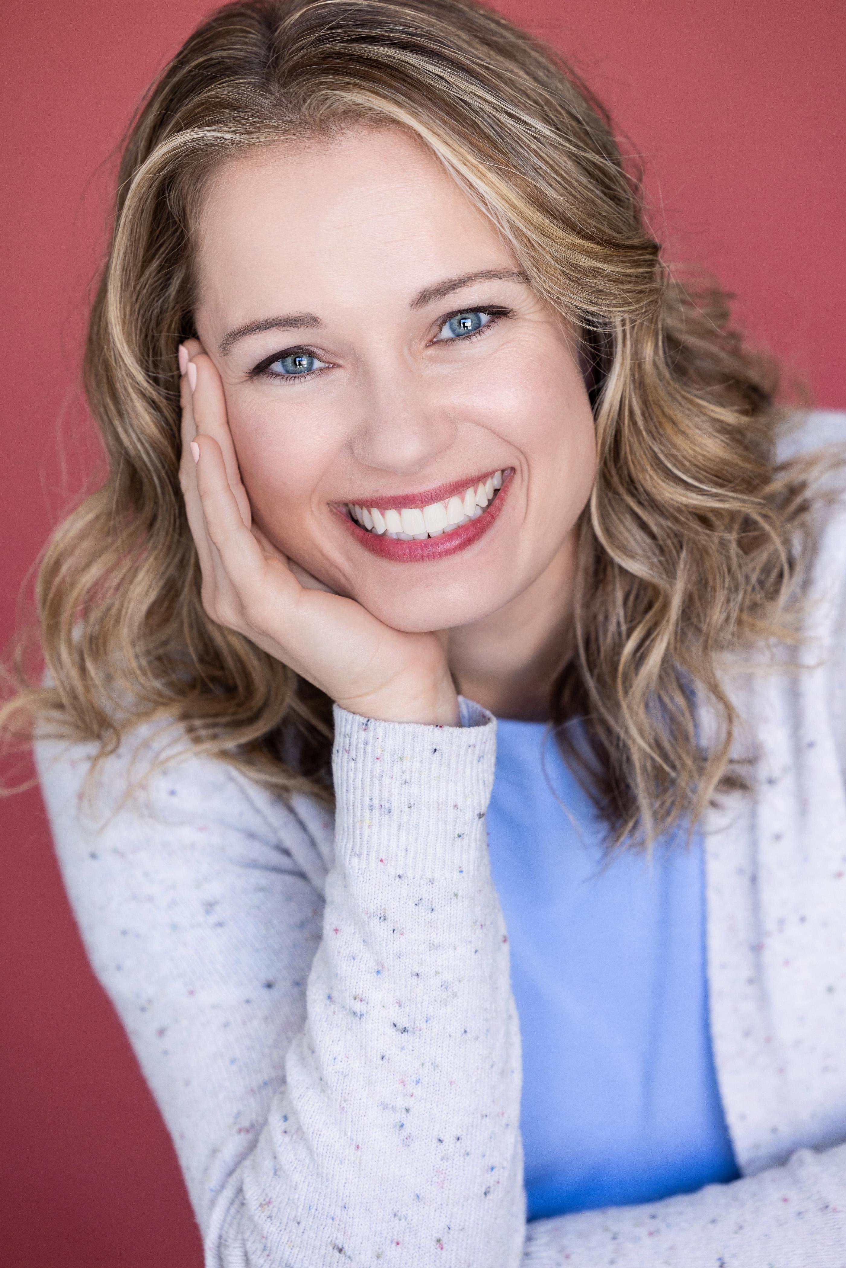 actor Amanda Williams Pfeiffer large photo