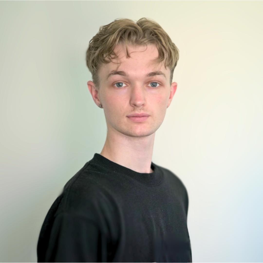 actor Peter Sullivan large photo