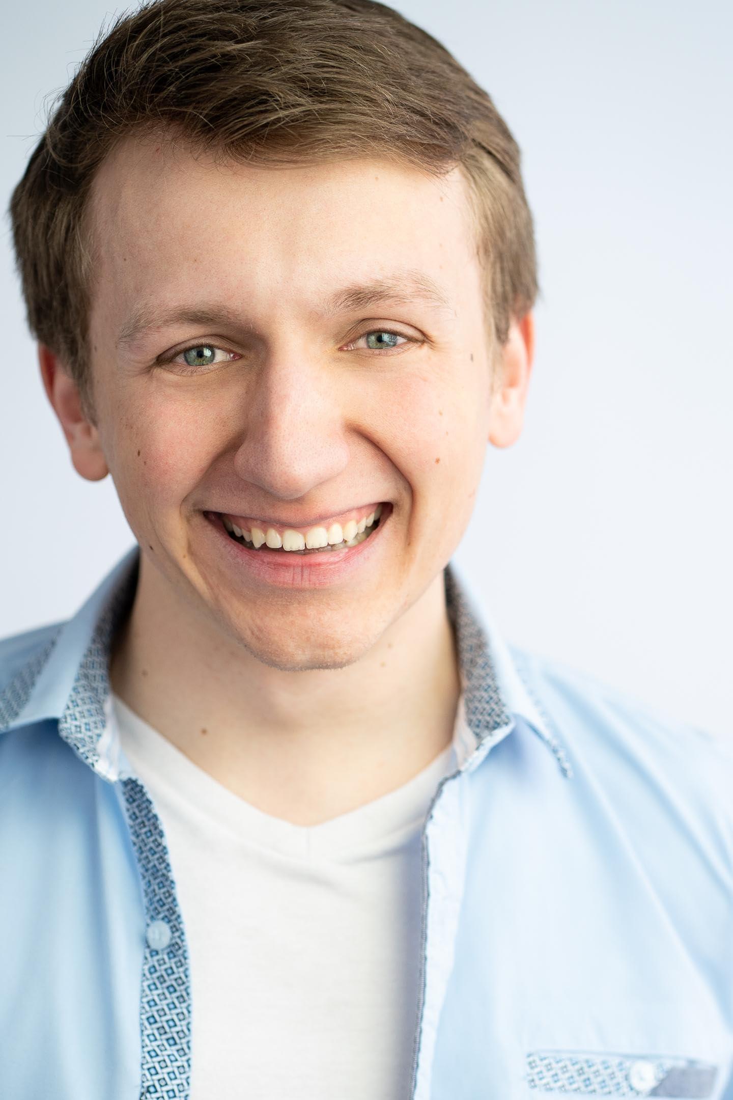 actor Nicky Clary large photo